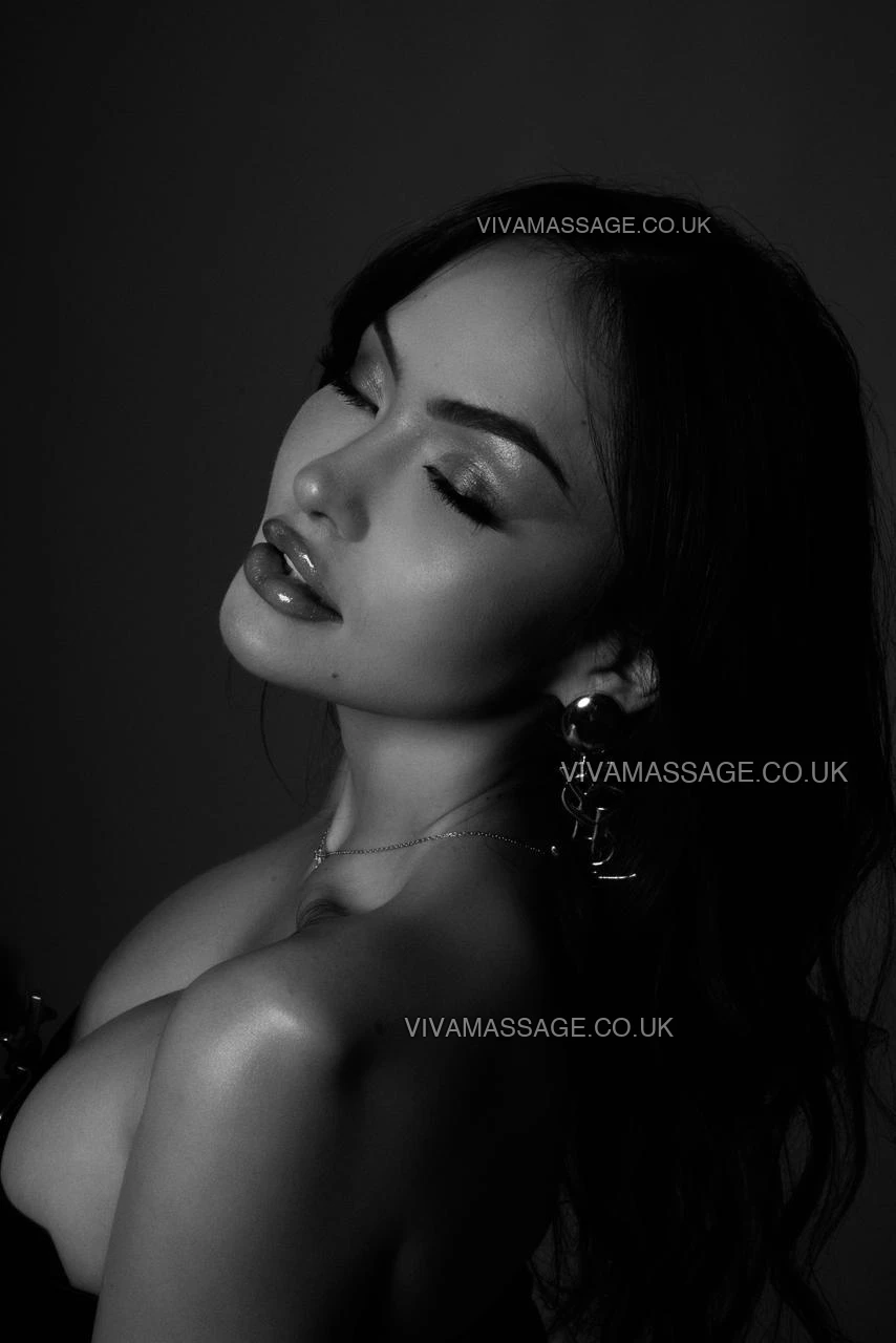 Photo 2 of LiviaBrazilianGFE