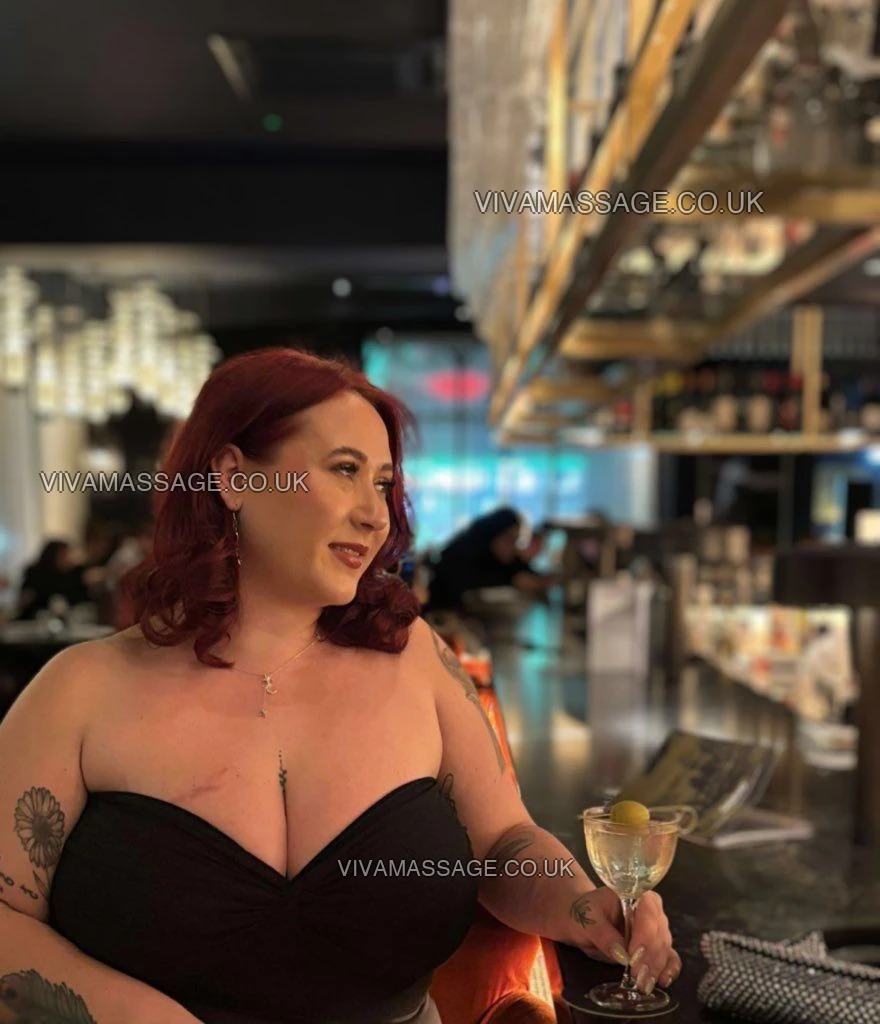 Photo 7 of Daisy Gold