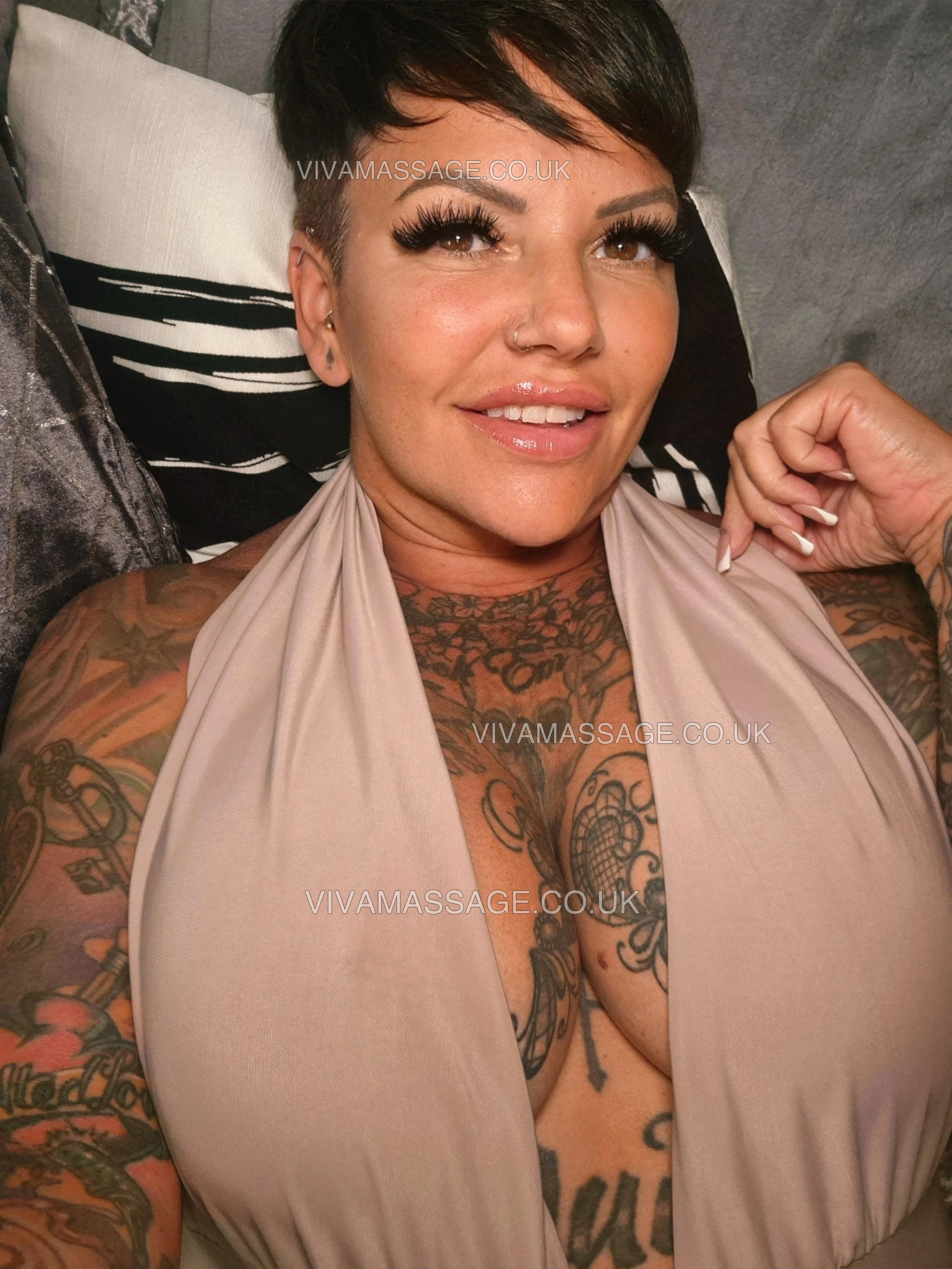 Photo 16 of tattytyler