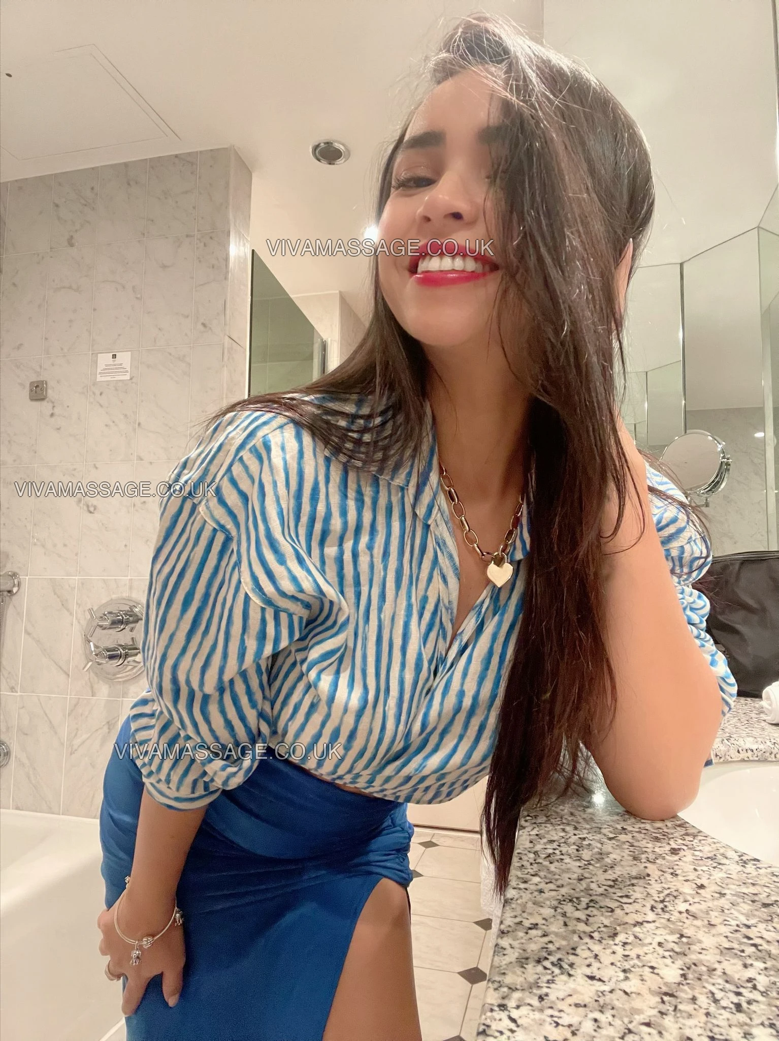 Photo 6 of Vicky Petite Latina