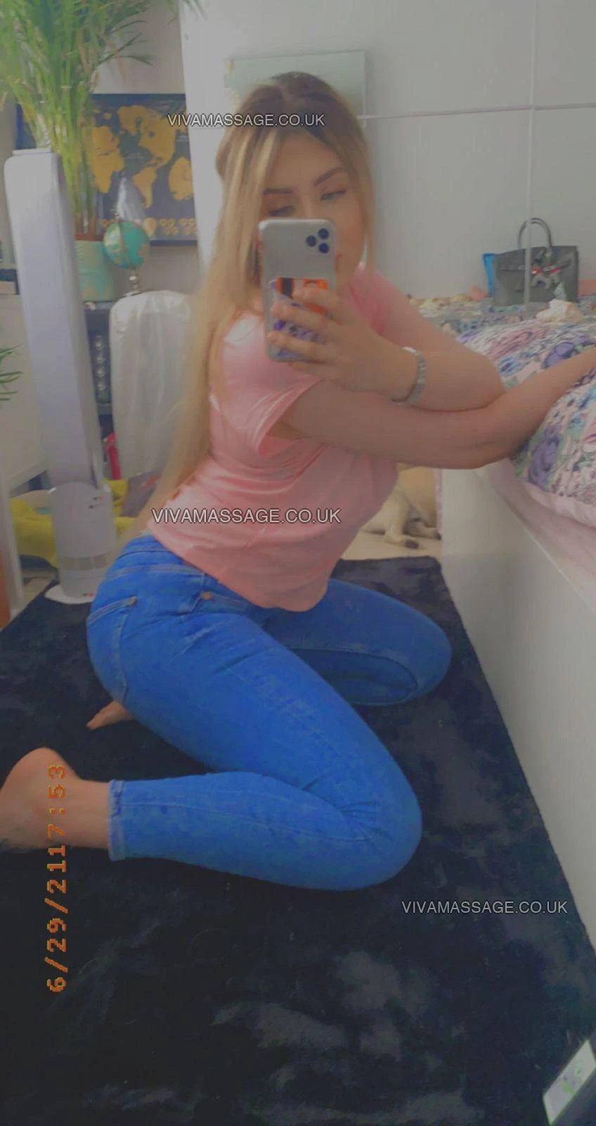 Photo 21 of —Lara—