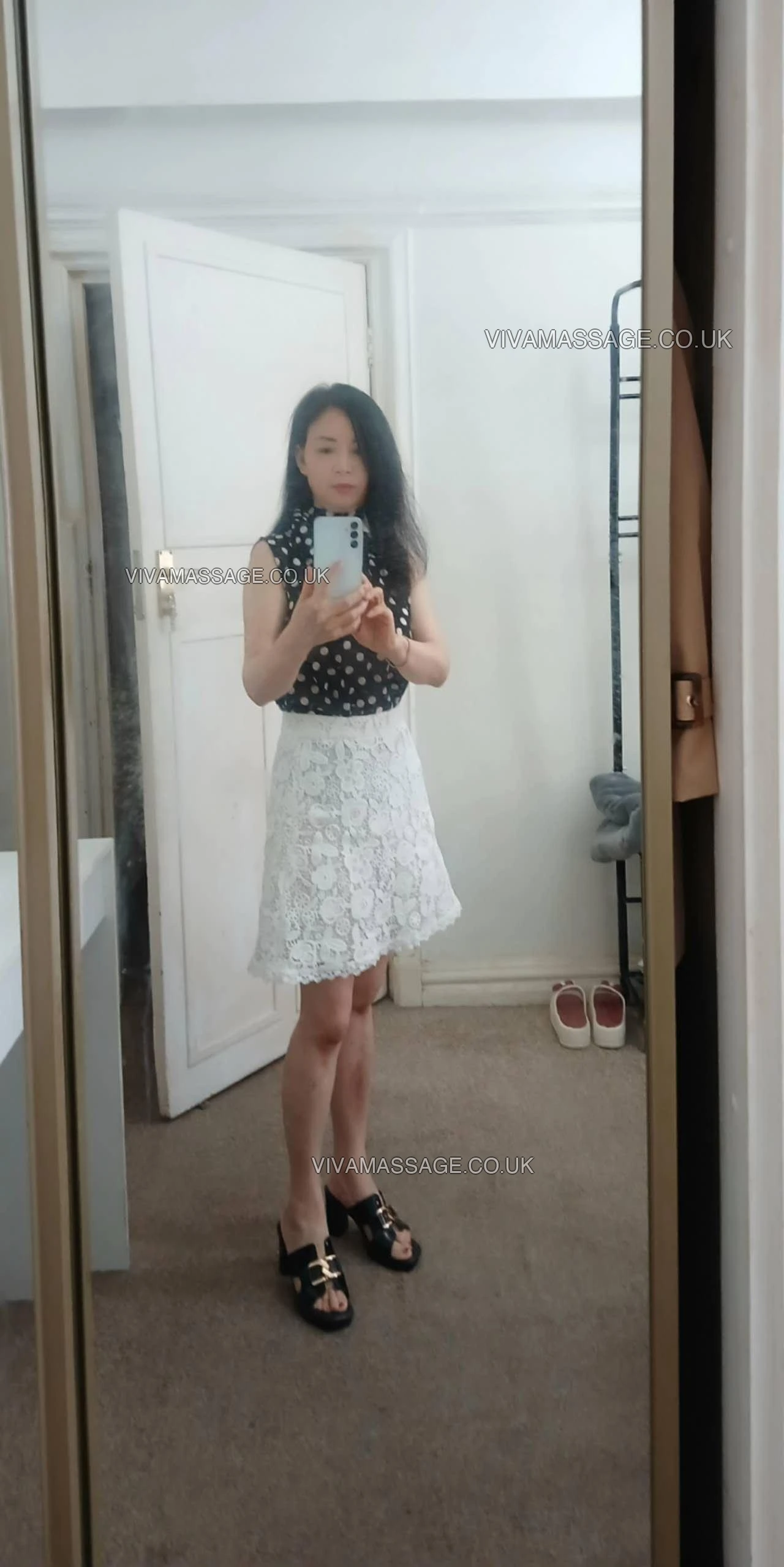 Photo 8 of sexy Asian lili