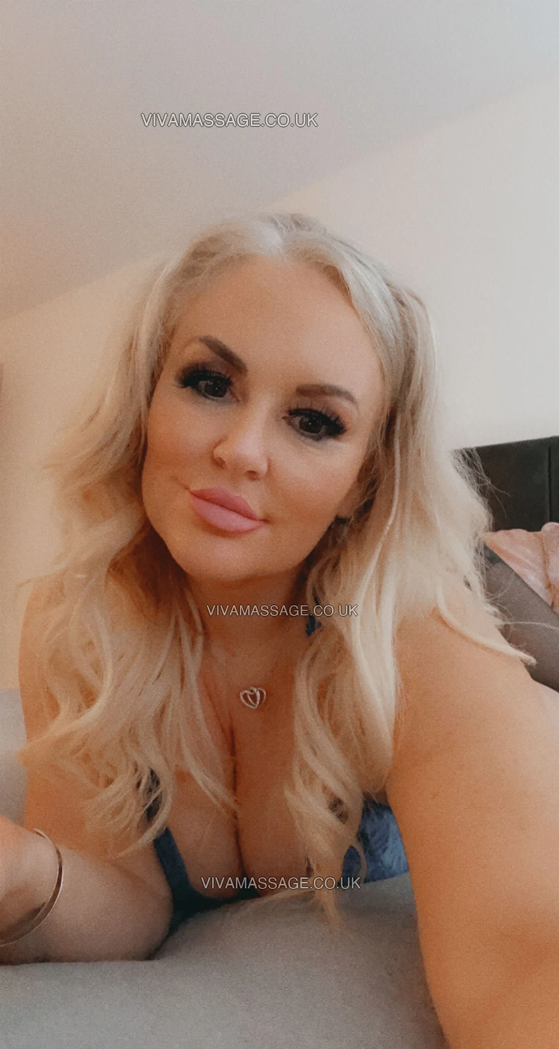 Photo 12 of WELSHBLONDELUCYXXX