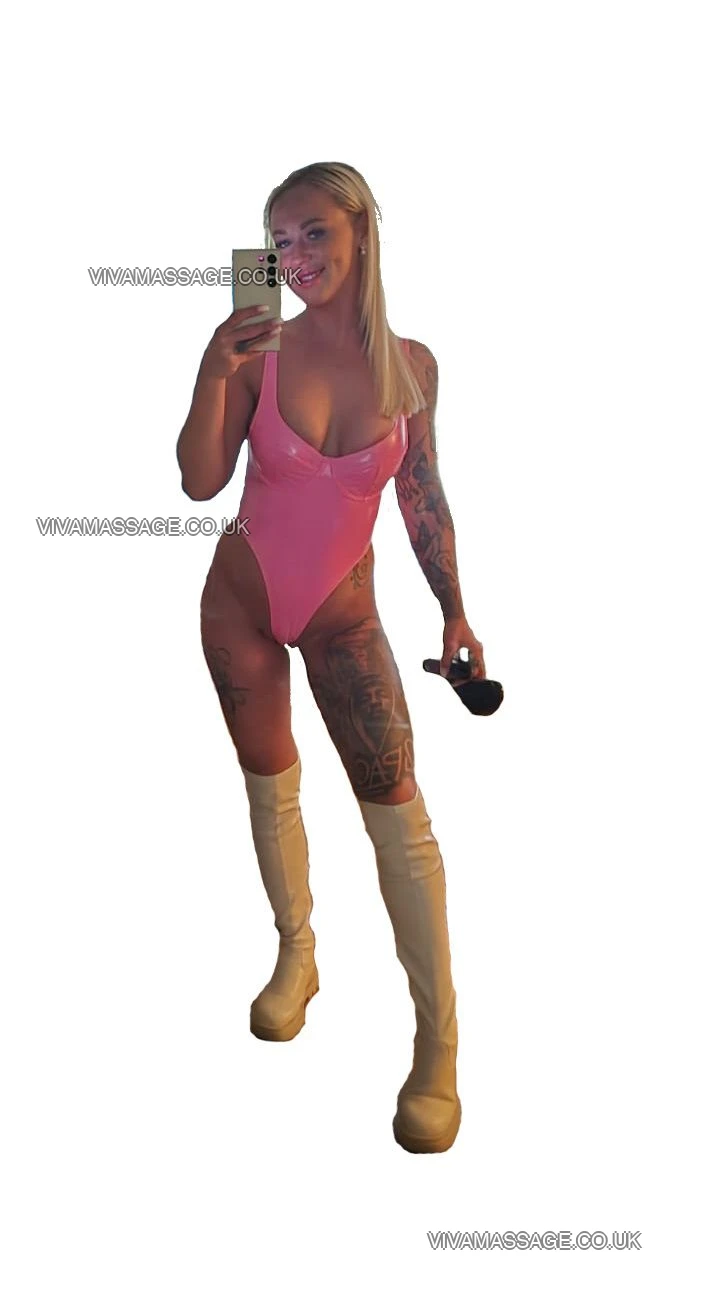 Photo 7 of EnglishRose25xox