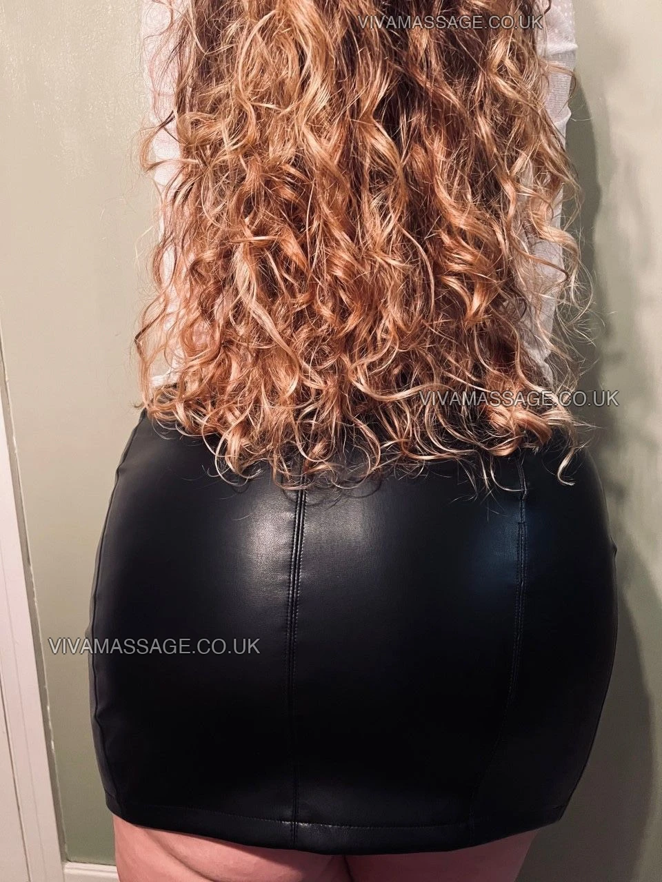 Photo 64 of Curly Paige