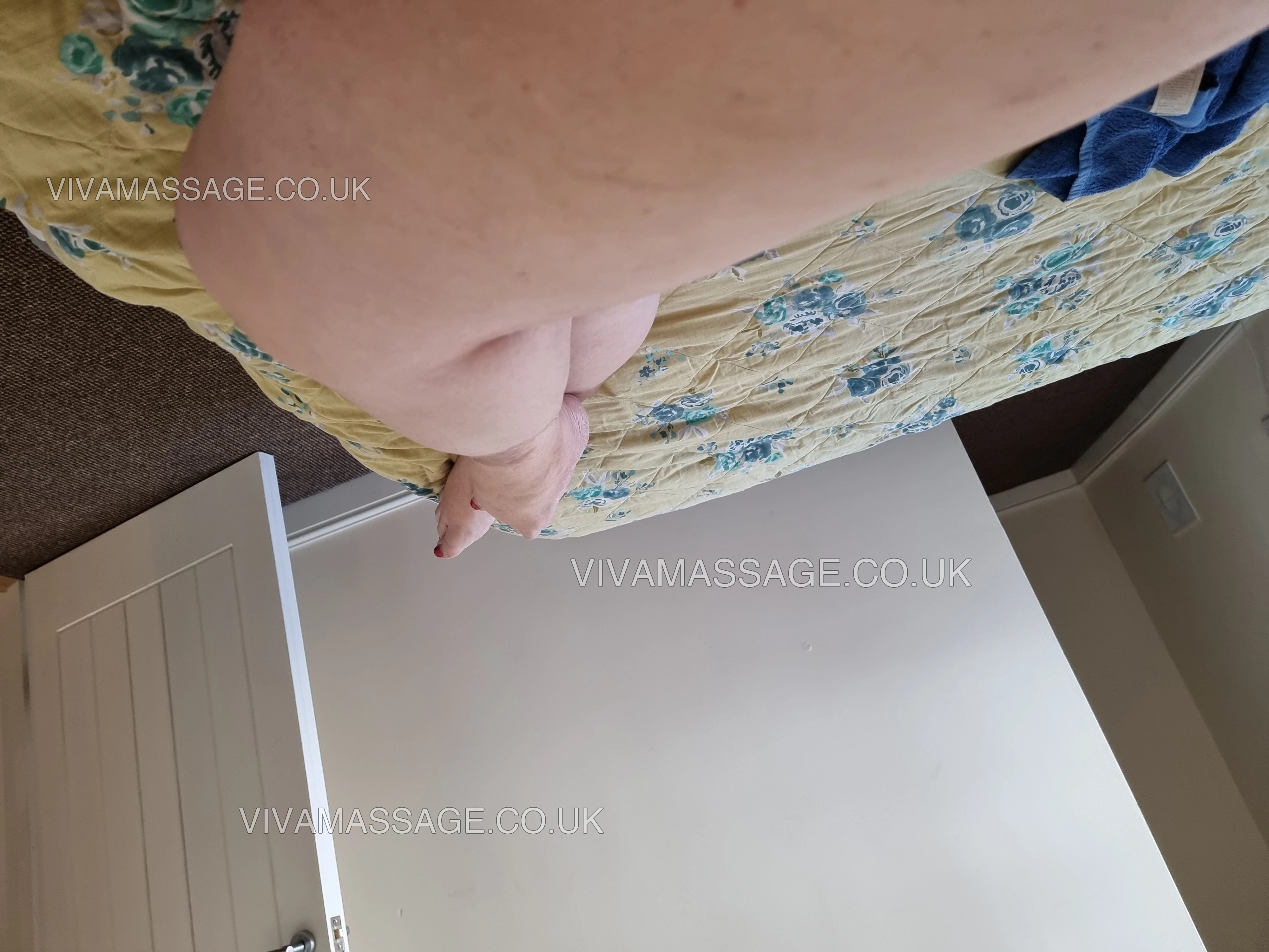 Photo 3 of Lauren British BBW 
