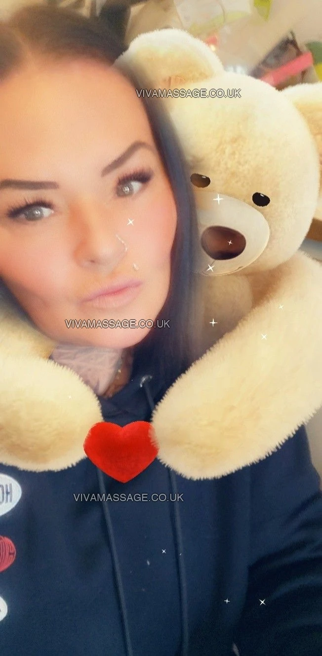 Photo 7 of Foxy_Flirty