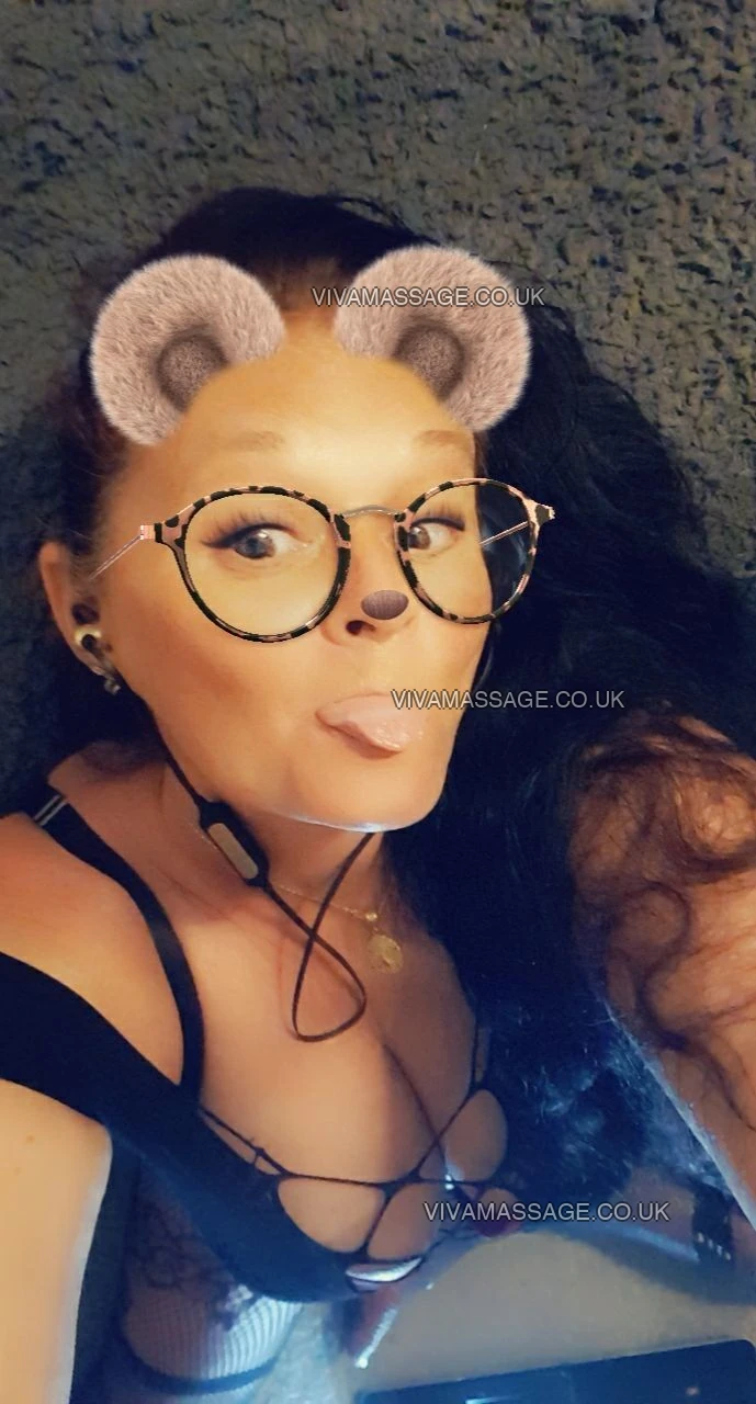 Photo 15 of Foxy_Flirty