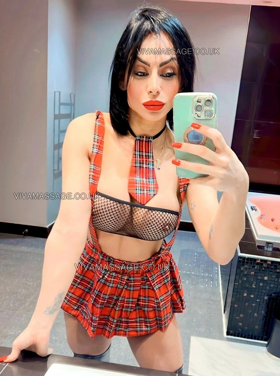 Photo 93 of Anitta_Larissa