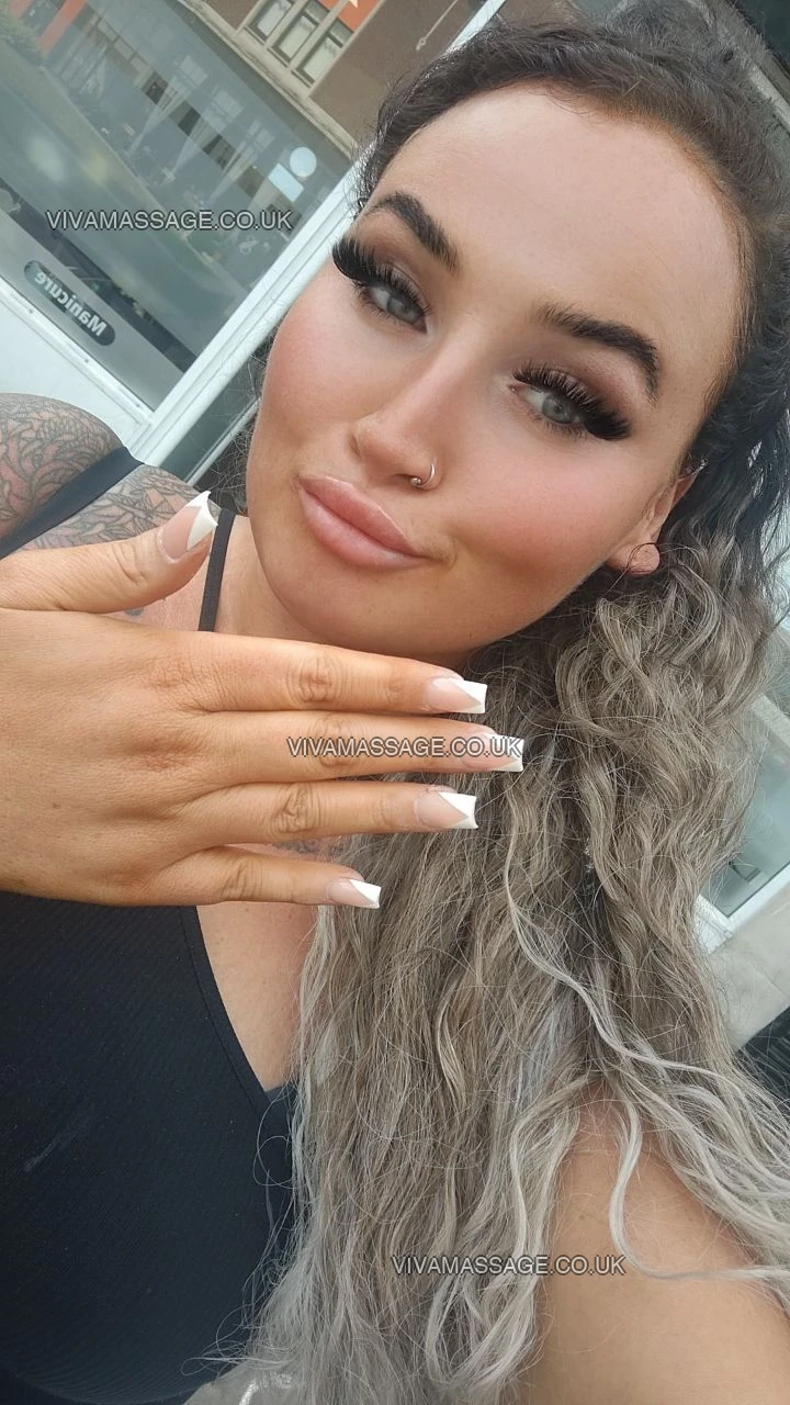 Photo 13 of BAD_GAL_BOBBIE