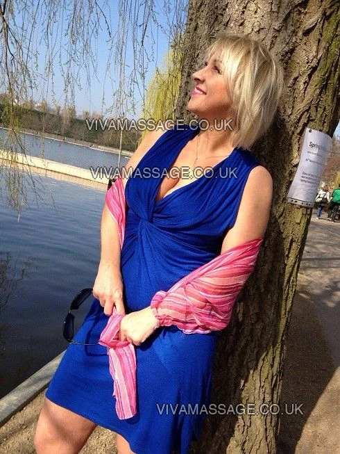 Photo 2 of Crystal.Lady