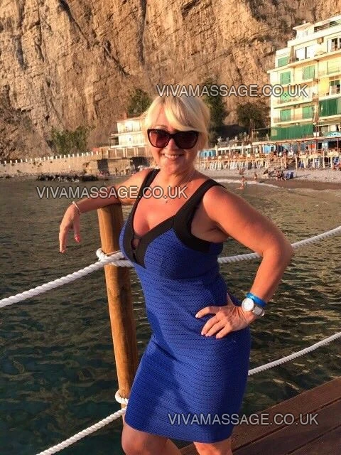 Photo 38 of Crystal.Lady