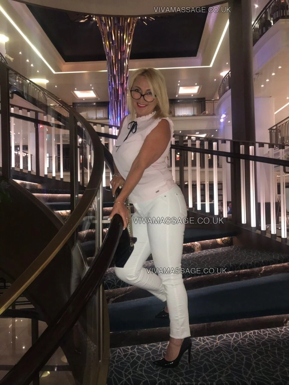 Photo 47 of Crystal.Lady