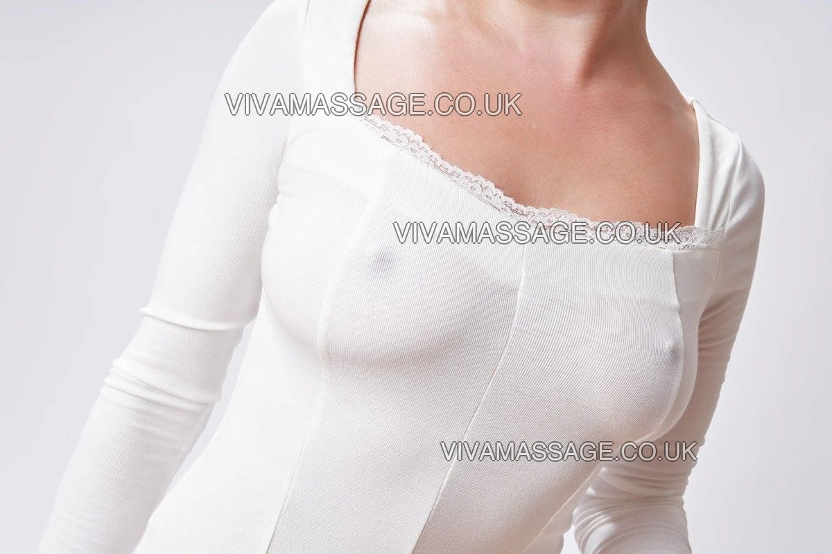 Photo 38 of Sexyella4u