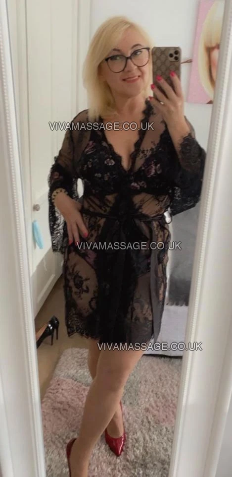 Photo 70 of Crystal.Lady