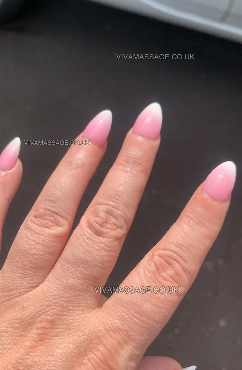 Photo 4 of Kelly Bliss