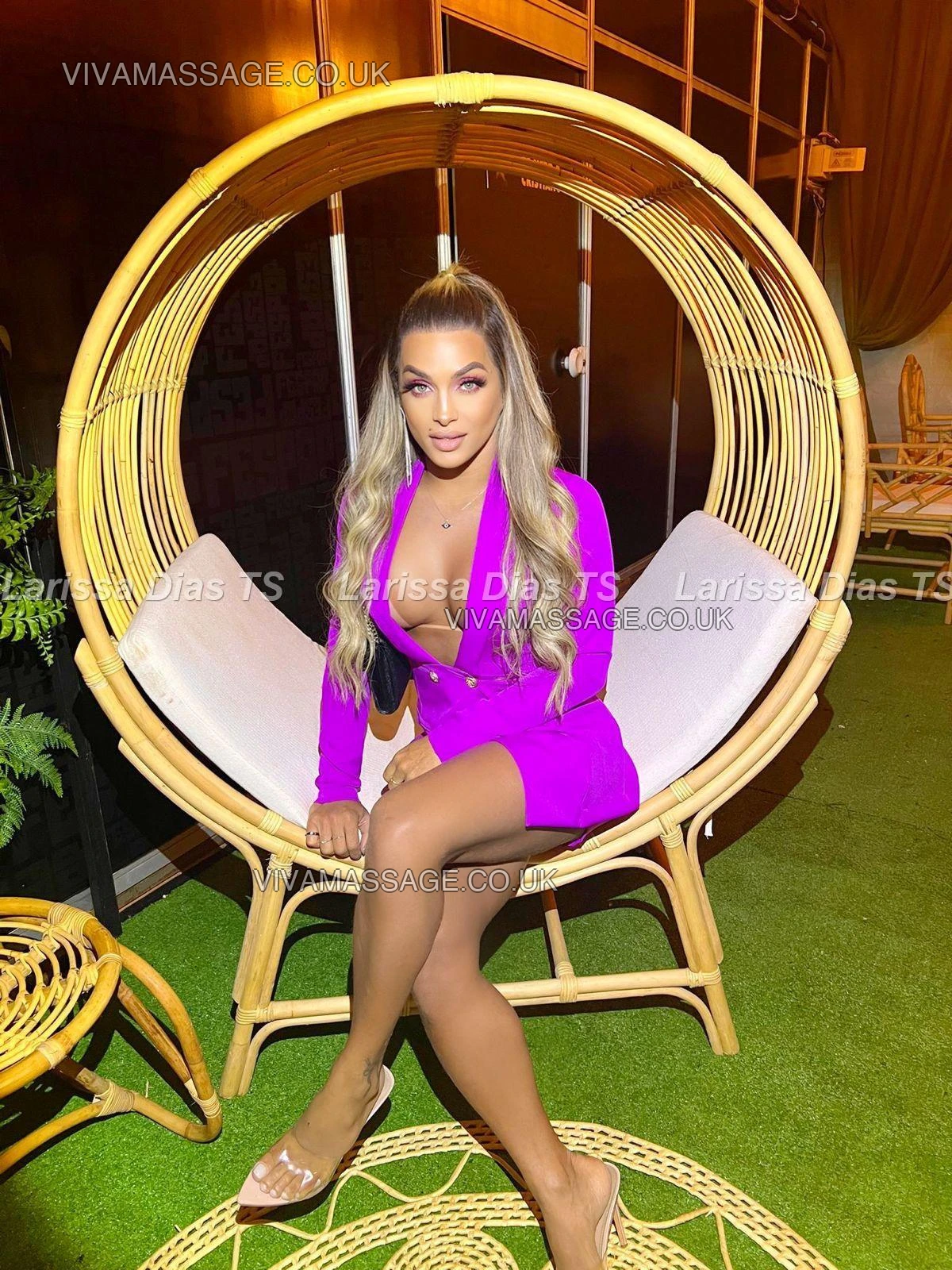 Photo 7 of Larissa Dias TS