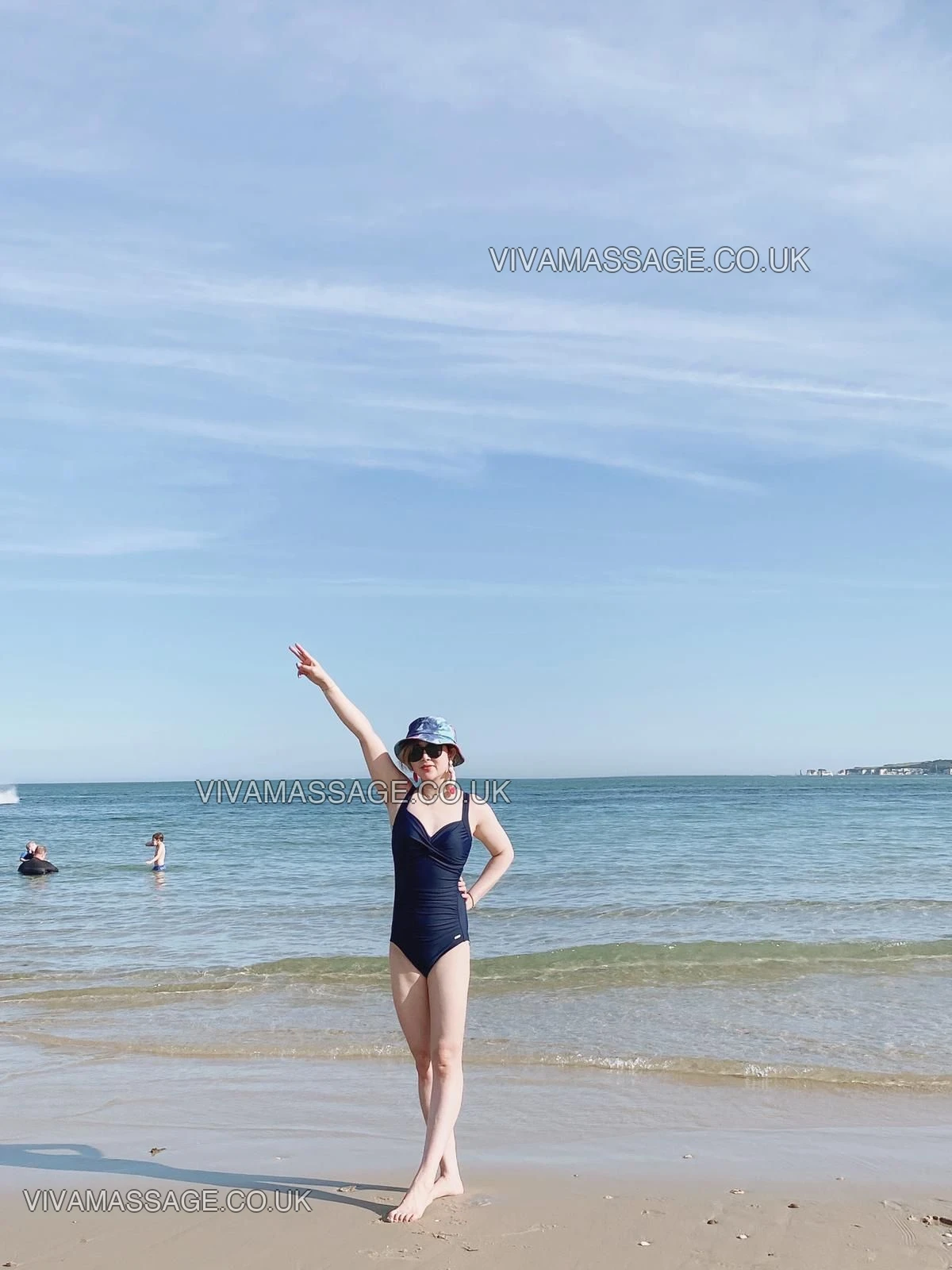 Photo 43 of Party Kiki