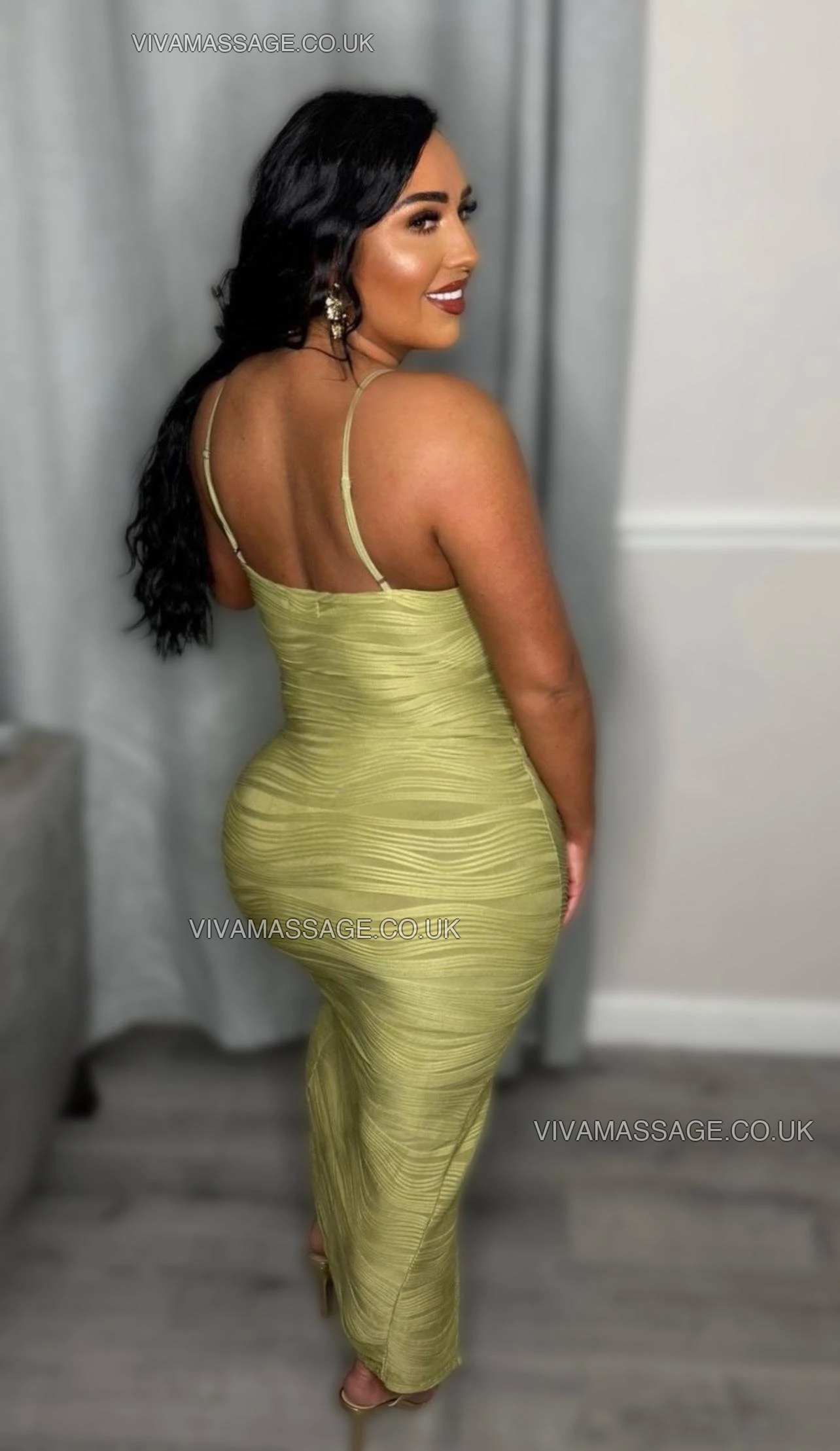 Photo 1 of AlexaEnglish x