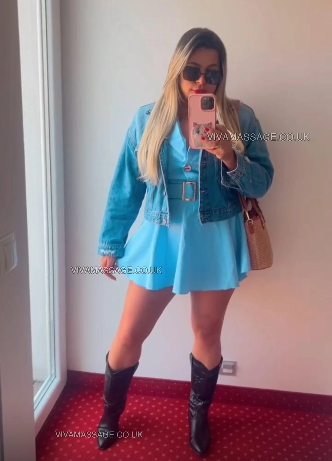 Photo 8 of SEXY PRISCILA