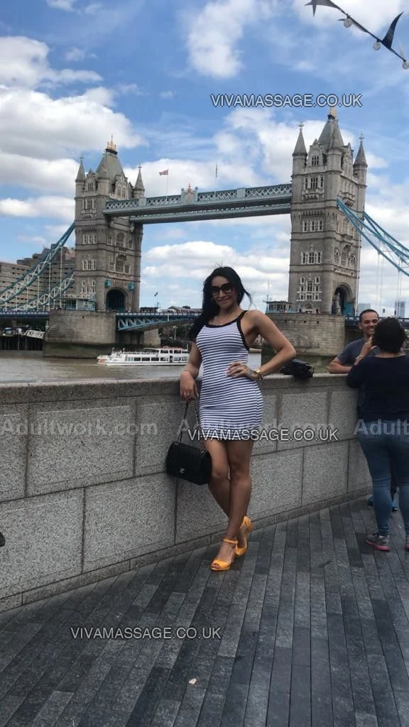 Photo 18 of Rafaella Lux