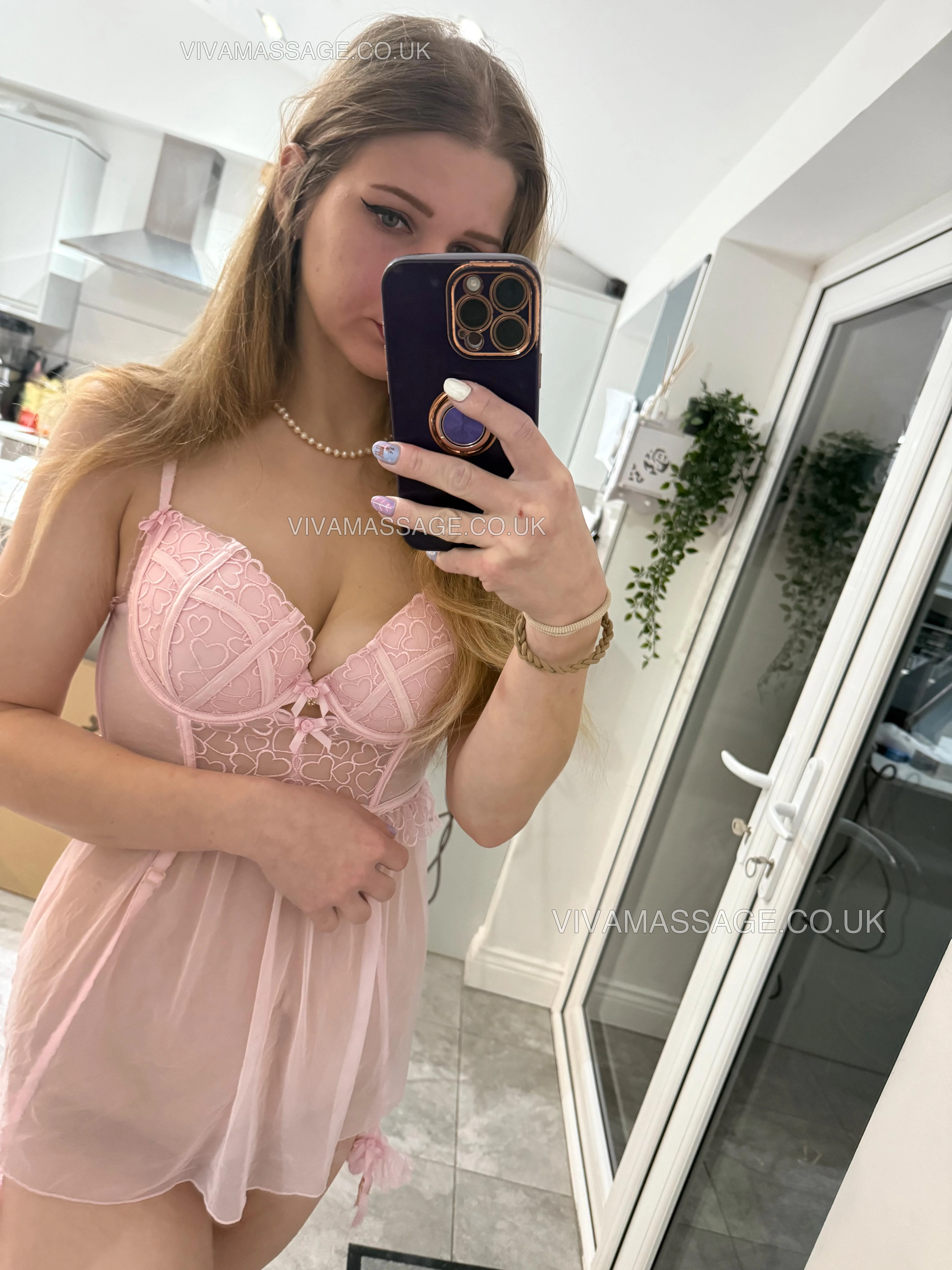 Photo 1 of DT Queen Lili