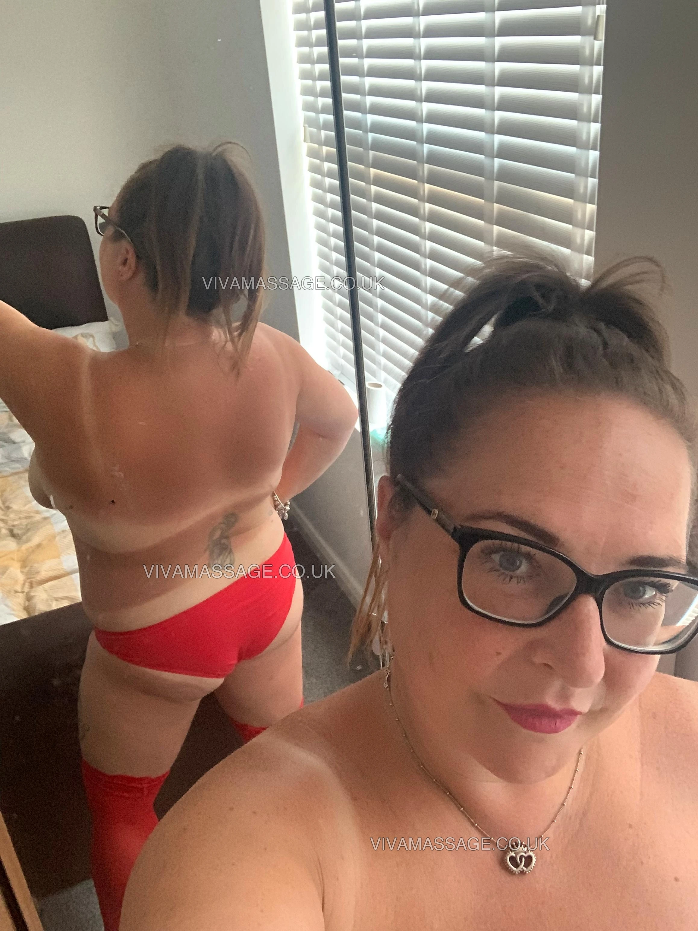 Photo 4 of SexySamantha1981