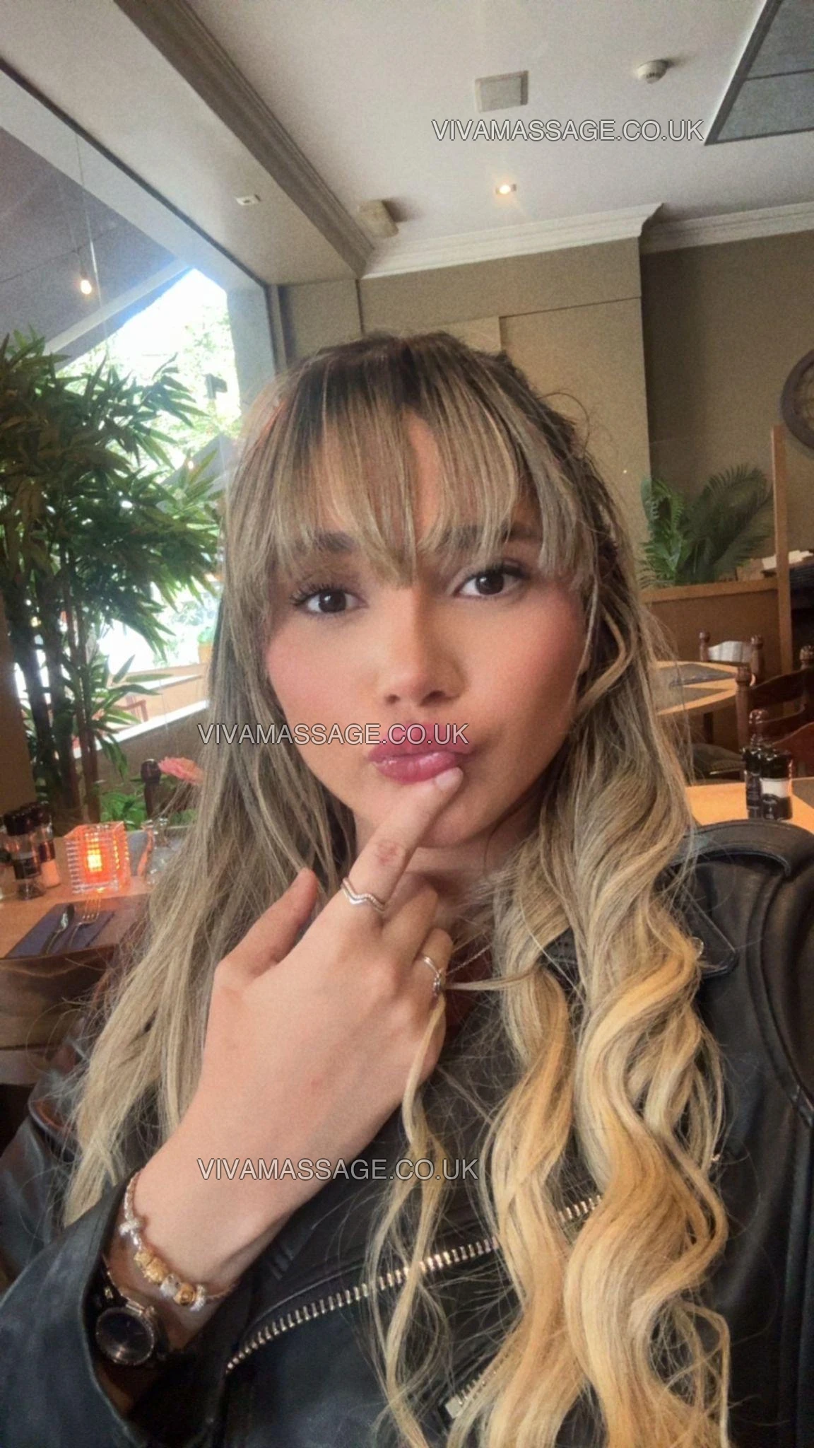 Photo 6 of sexyblondeEmilly