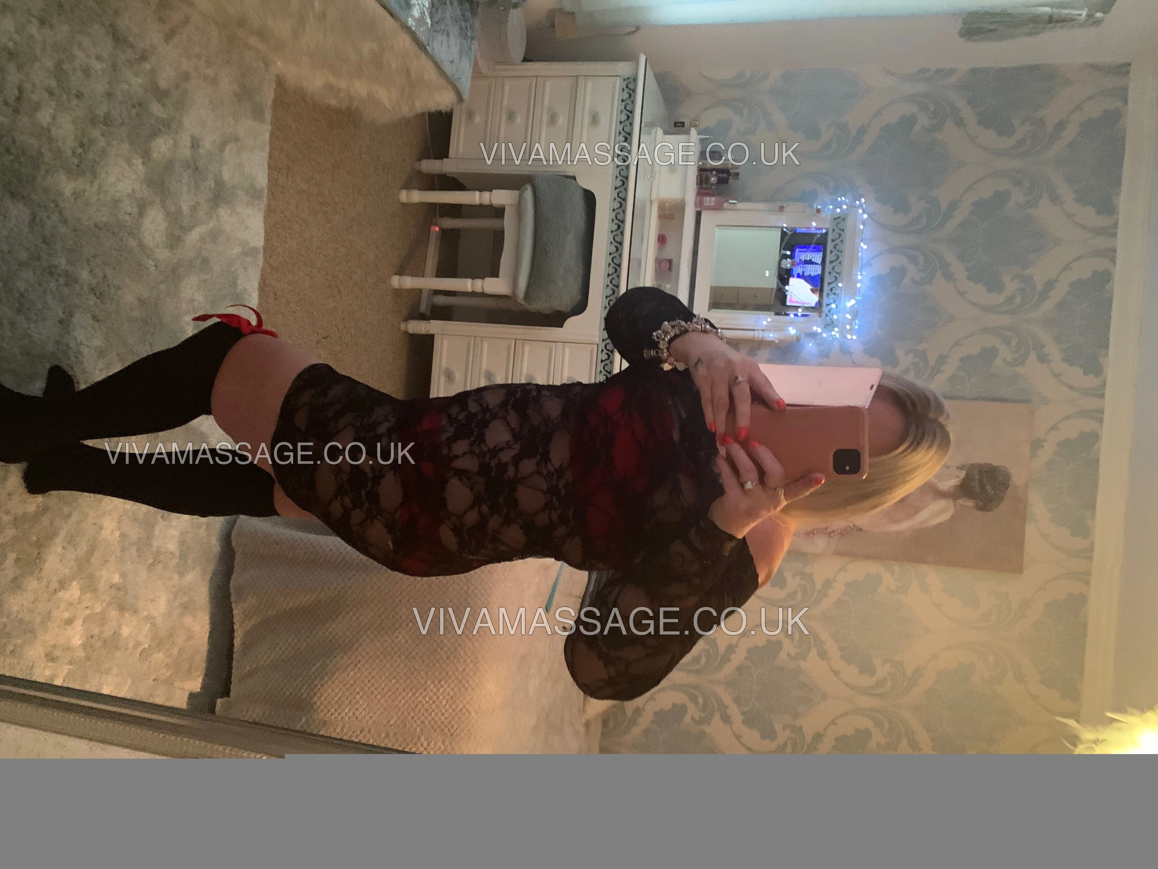 Photo 29 of britishjenny