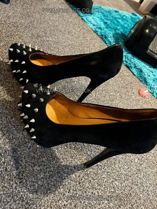 Photo 1 of matureloira