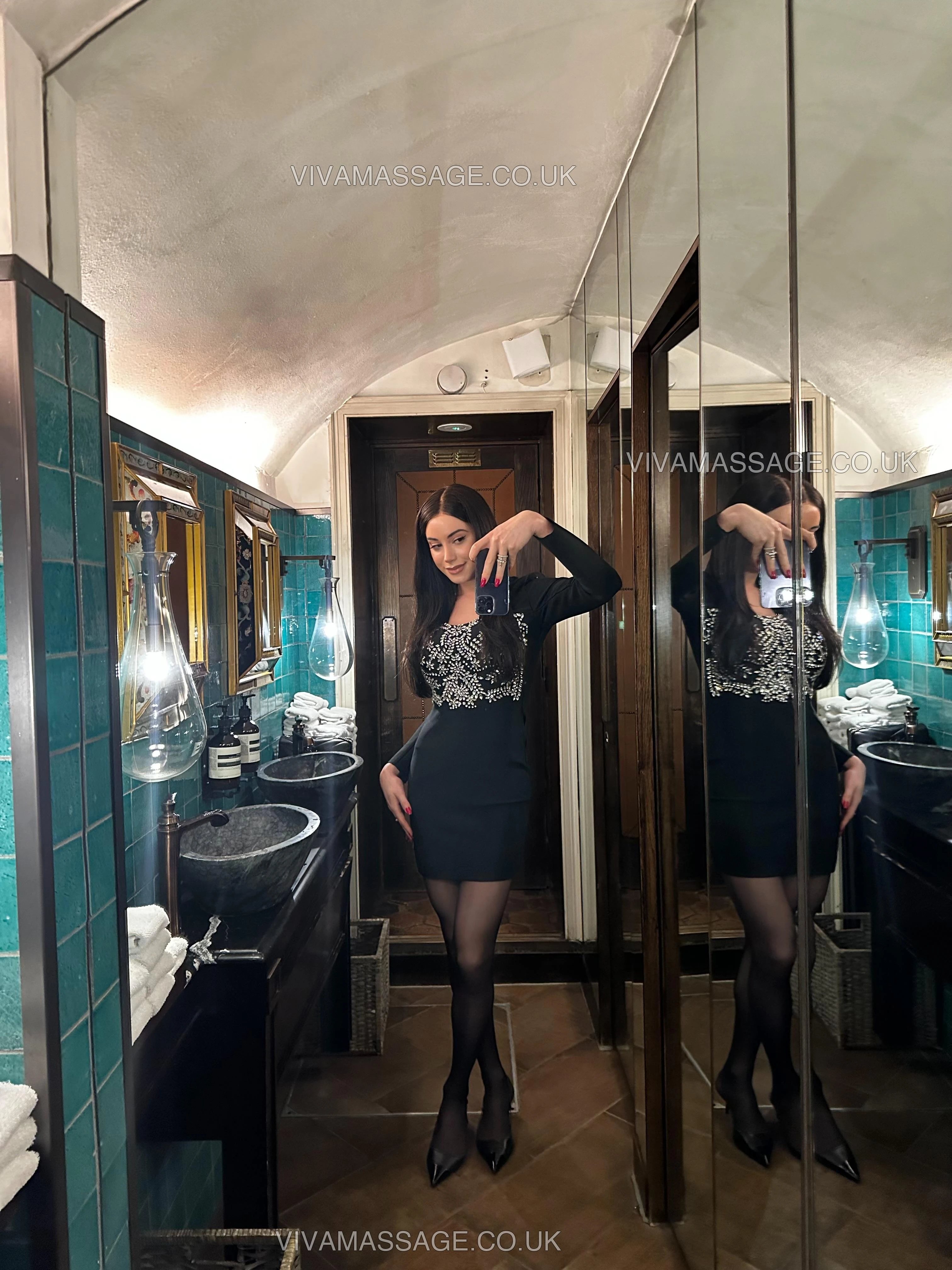 Photo 8 of Alice Fox TS