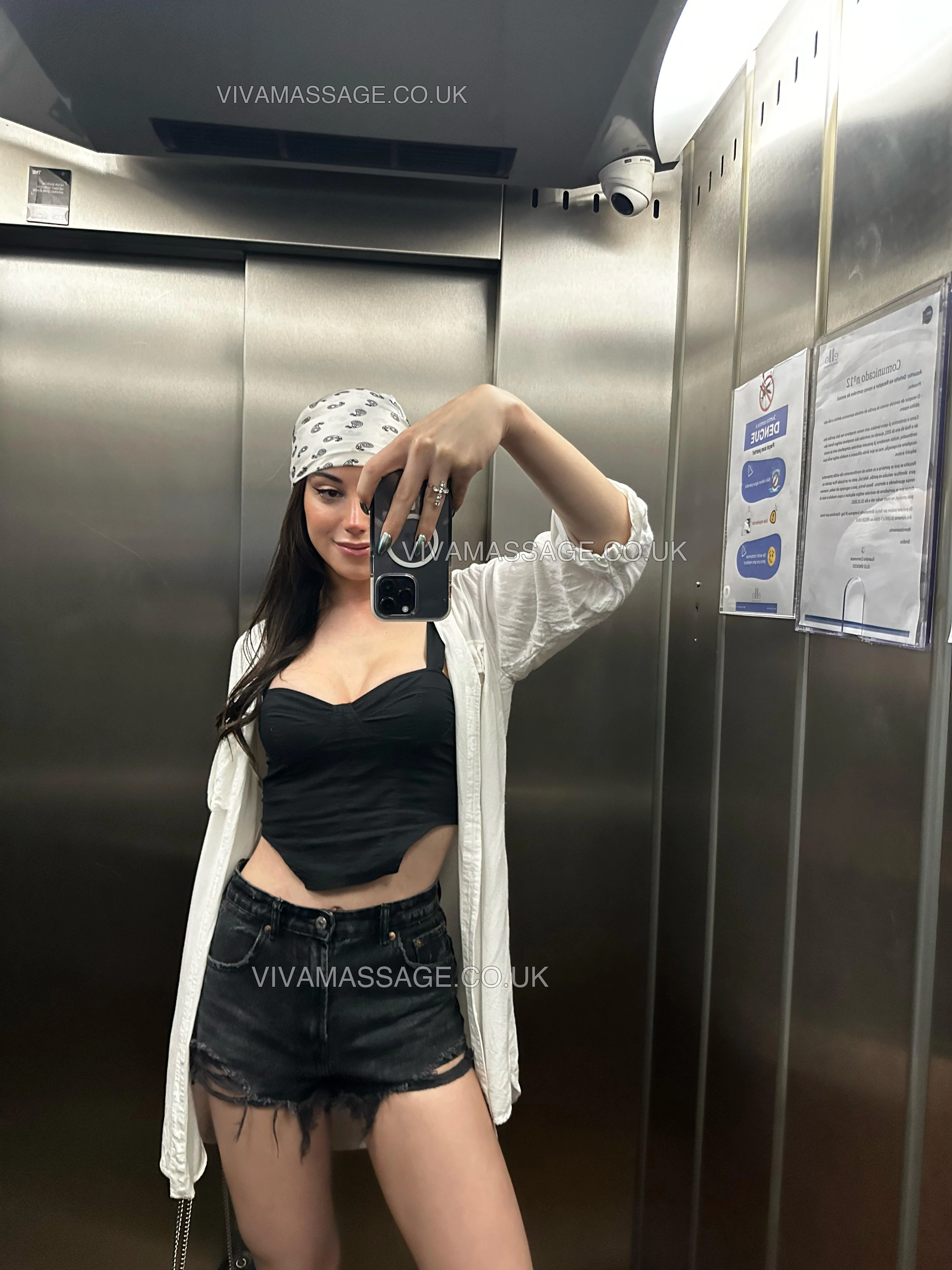 Photo 9 of Alice Fox TS