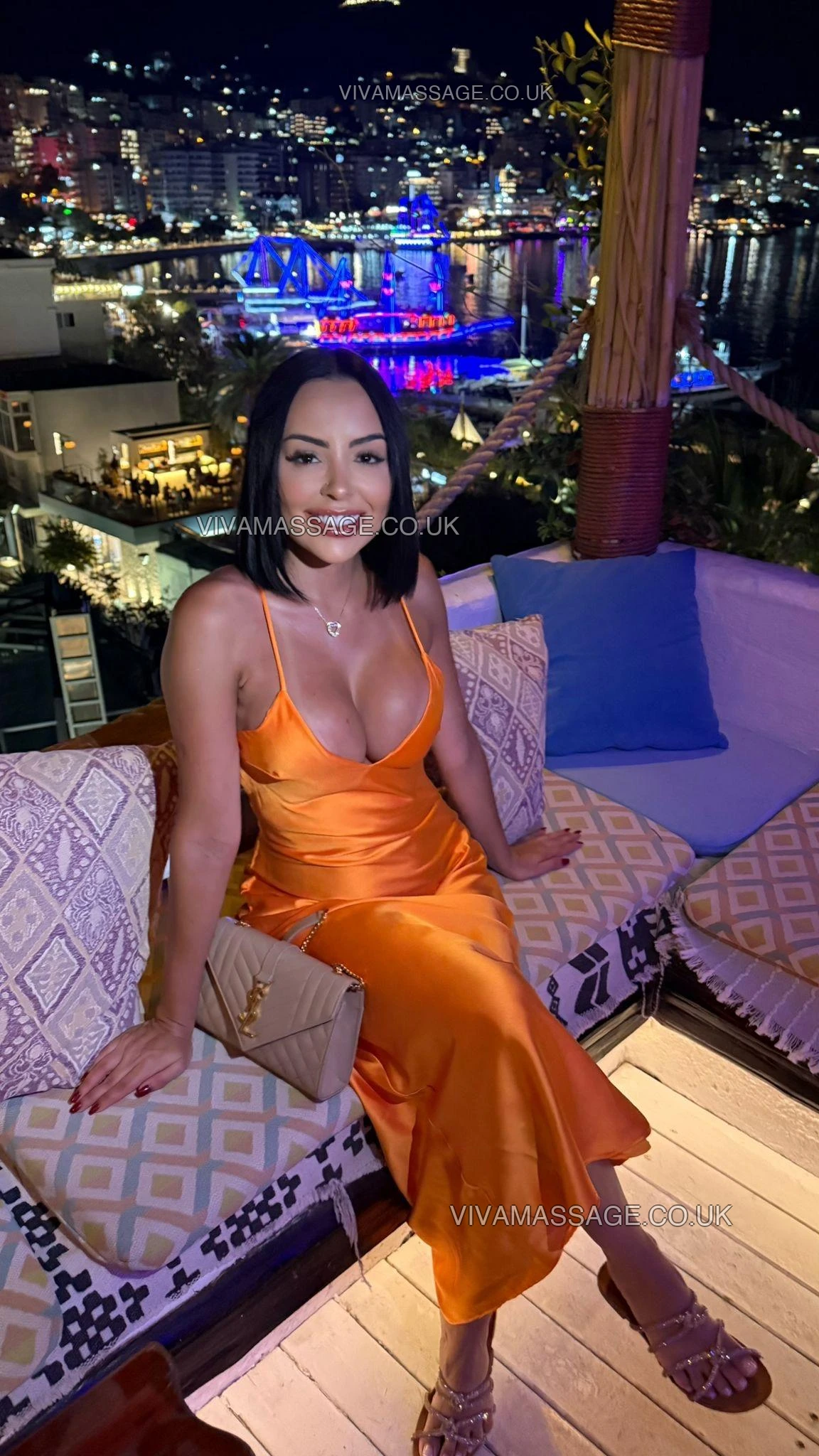 Photo 9 of stunning.bia