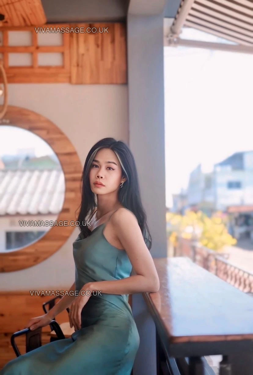 Photo 17 of Yuri Thai