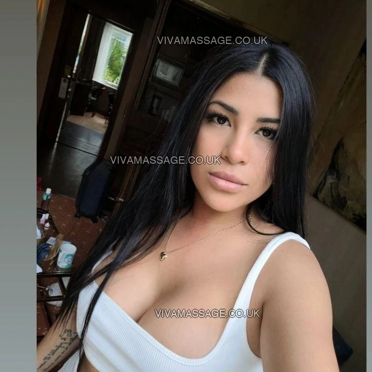 Photo 27 of Luna RoseMary