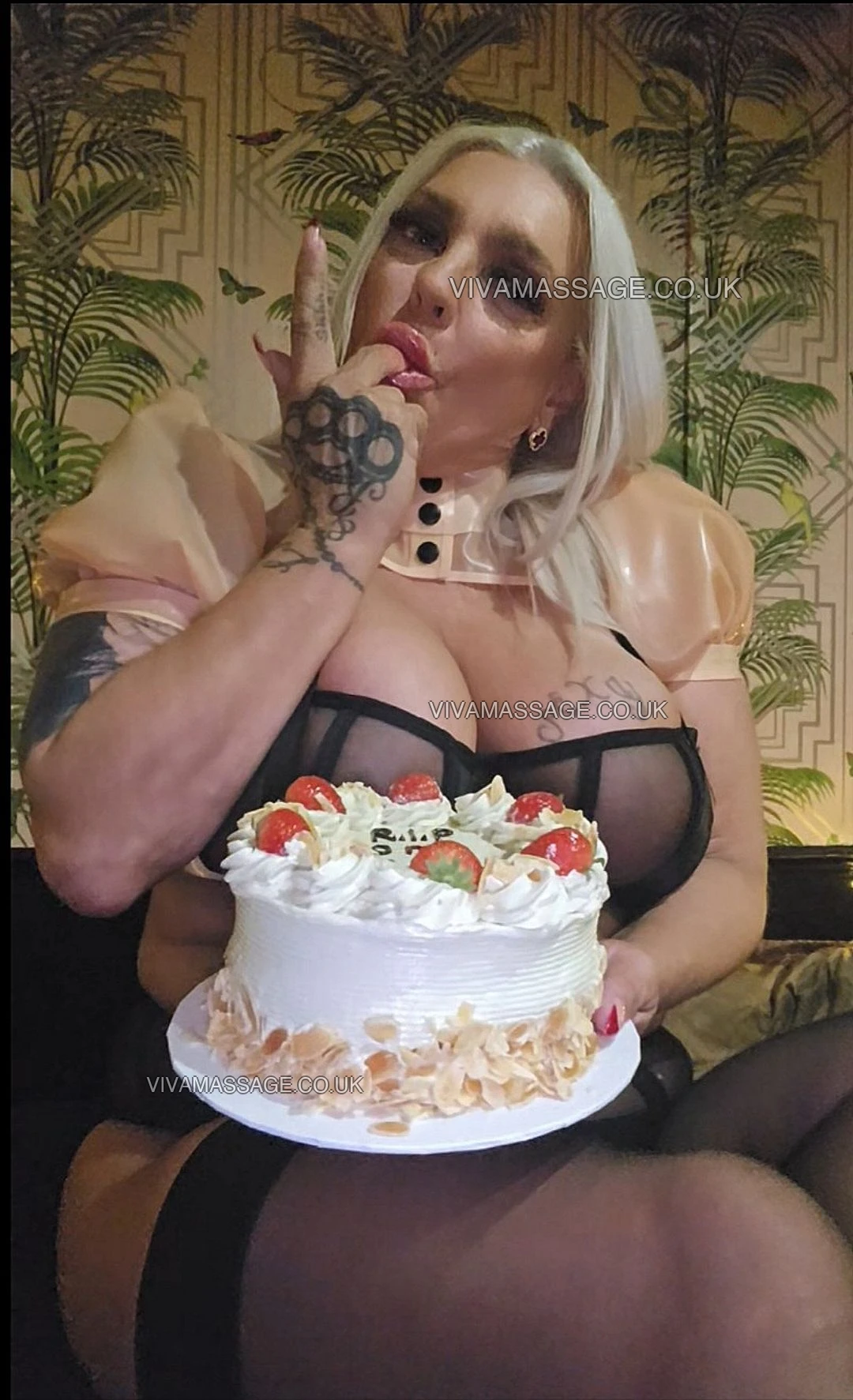 Photo 20 of LaylaLiXXX