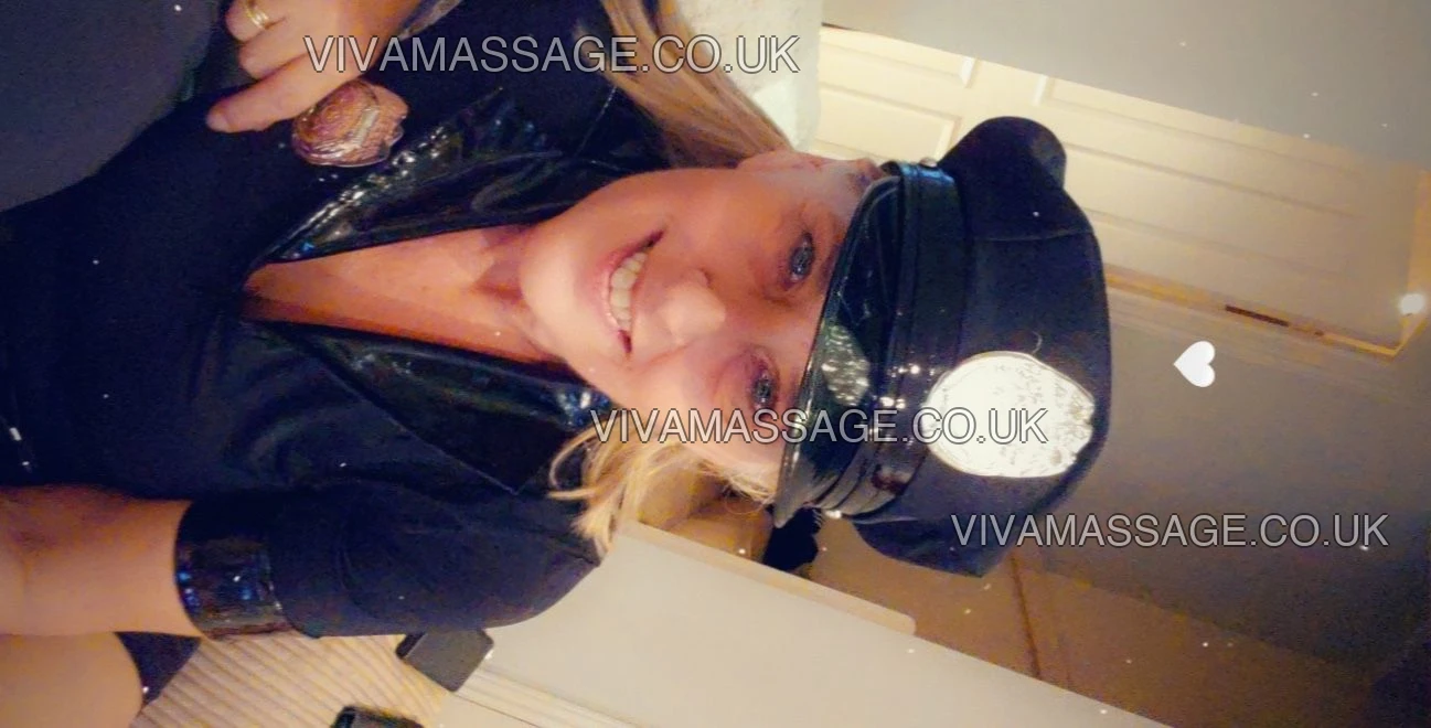 Photo 9 of MrsMature71