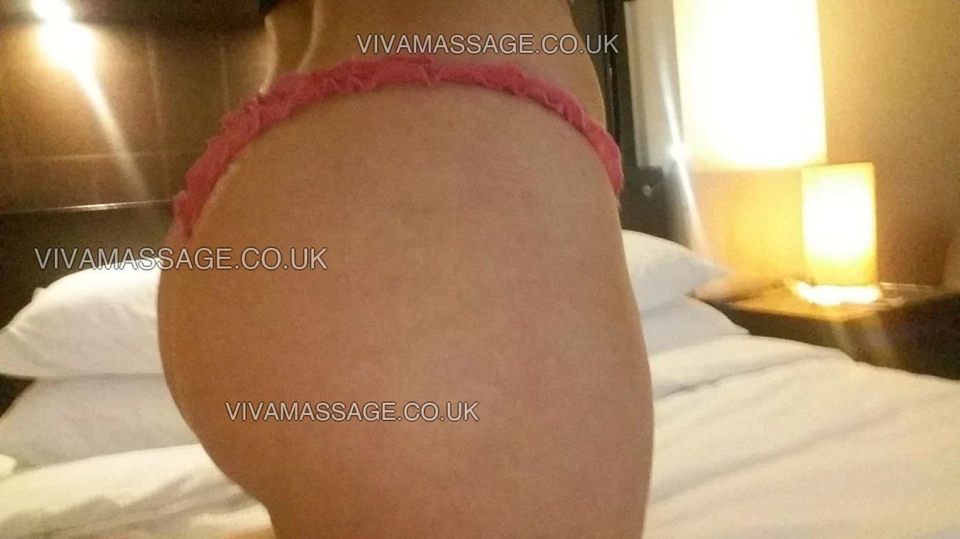 Photo 15 of Isabelle green