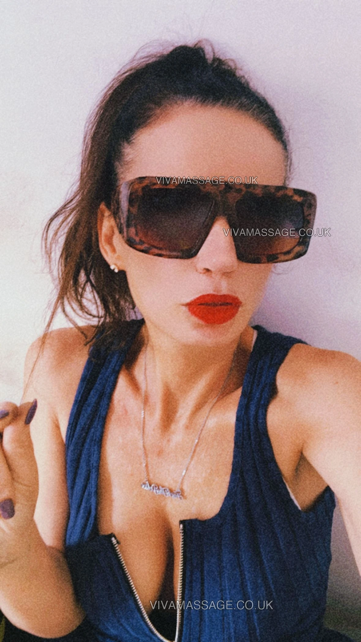 Photo 22 of Queenie Starlight