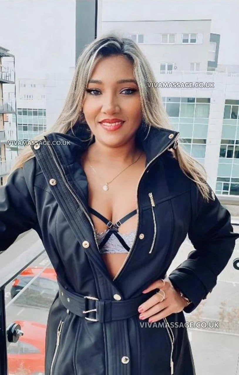 Photo 1 of Dany_HotBrazilian