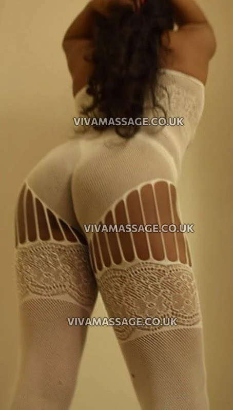 Photo 12 of MatureEbonySally