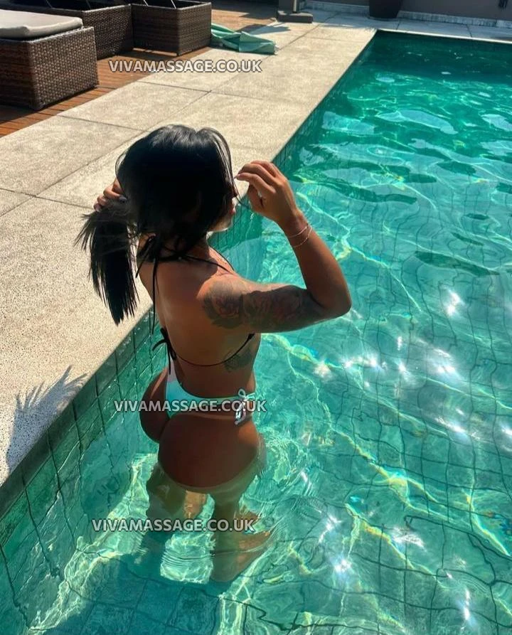 Photo 1 of Mayara Ribeiro