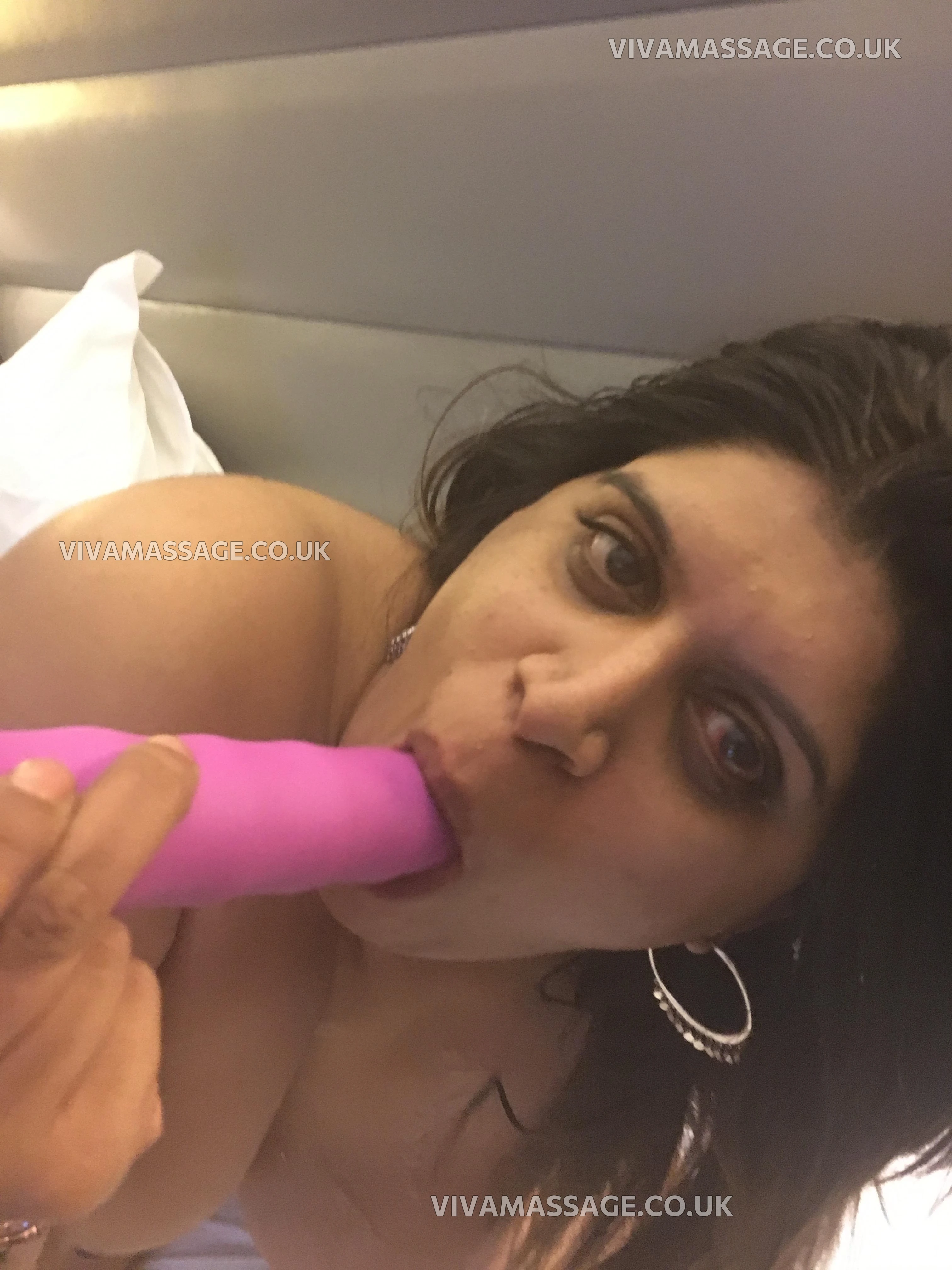 Photo 9 of indianmilfnikki24