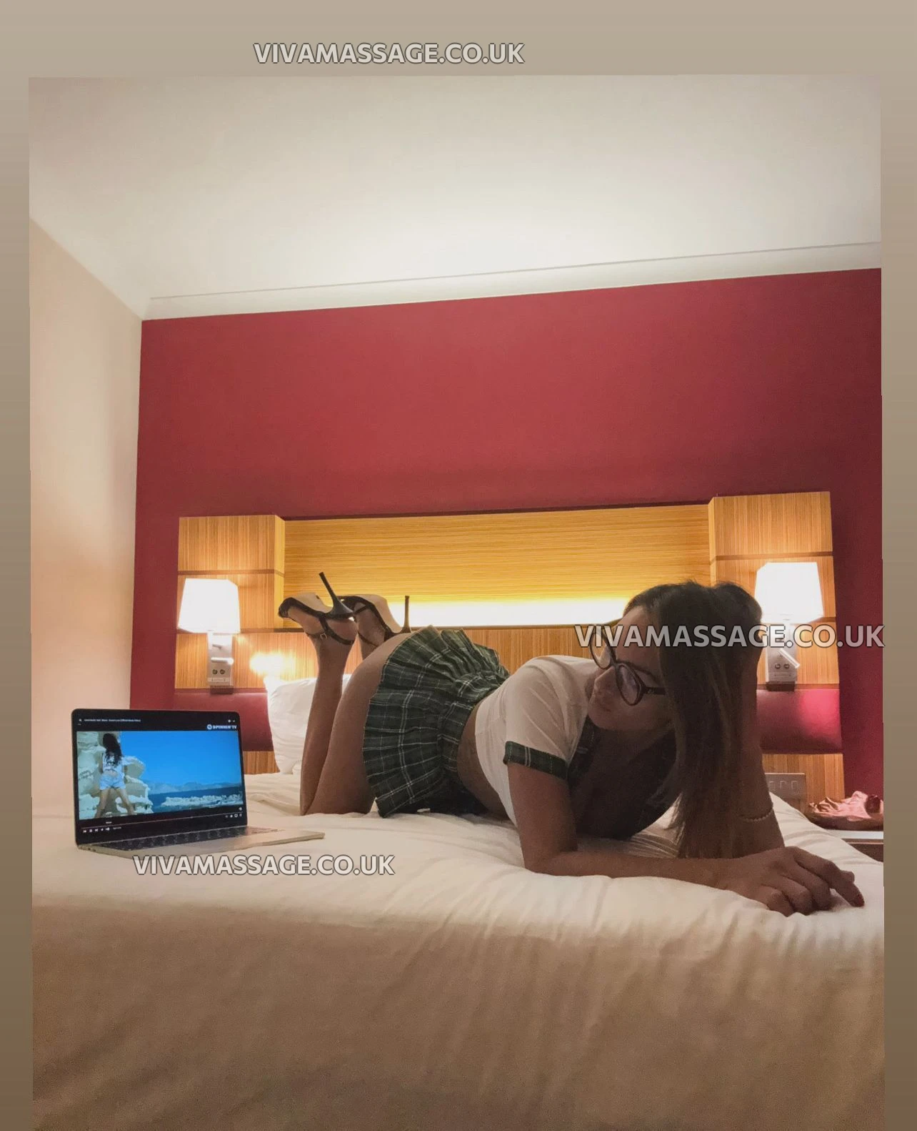 Photo 12 of REBECCA_HOT_GIRL