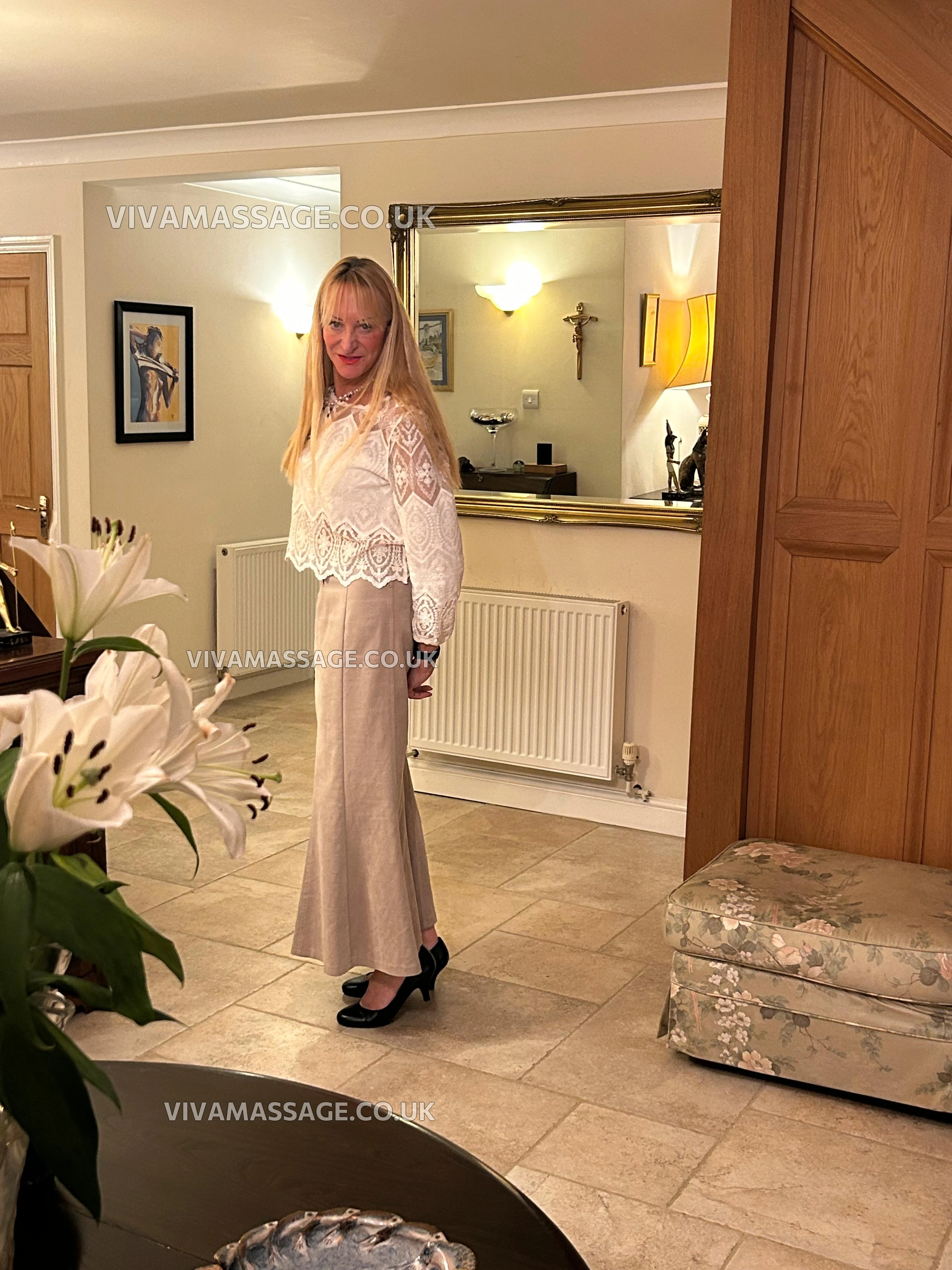 Photo 6 of posh girl