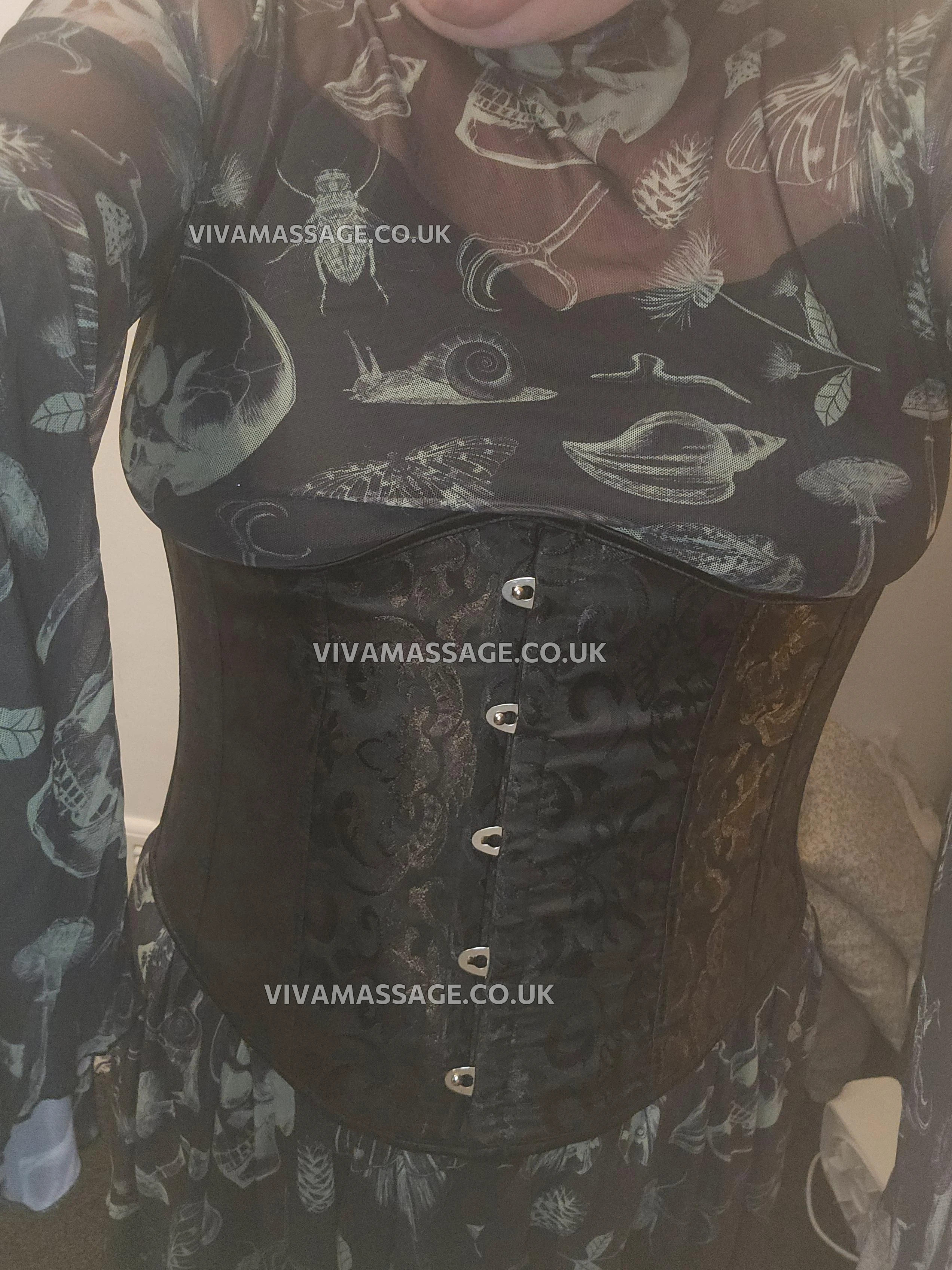 Photo 14 of HotAyrshirelass01