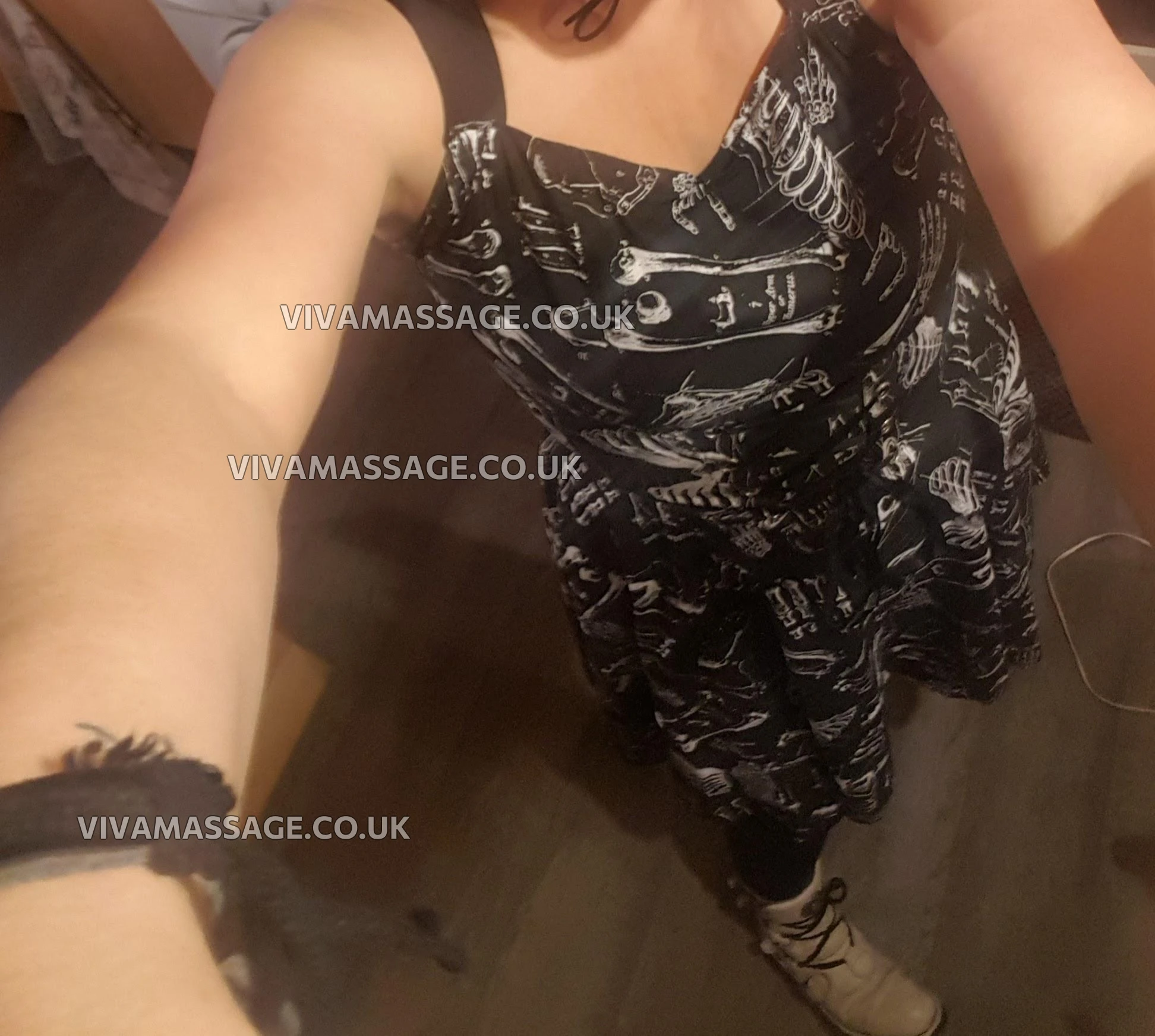 Photo 18 of HotAyrshirelass01