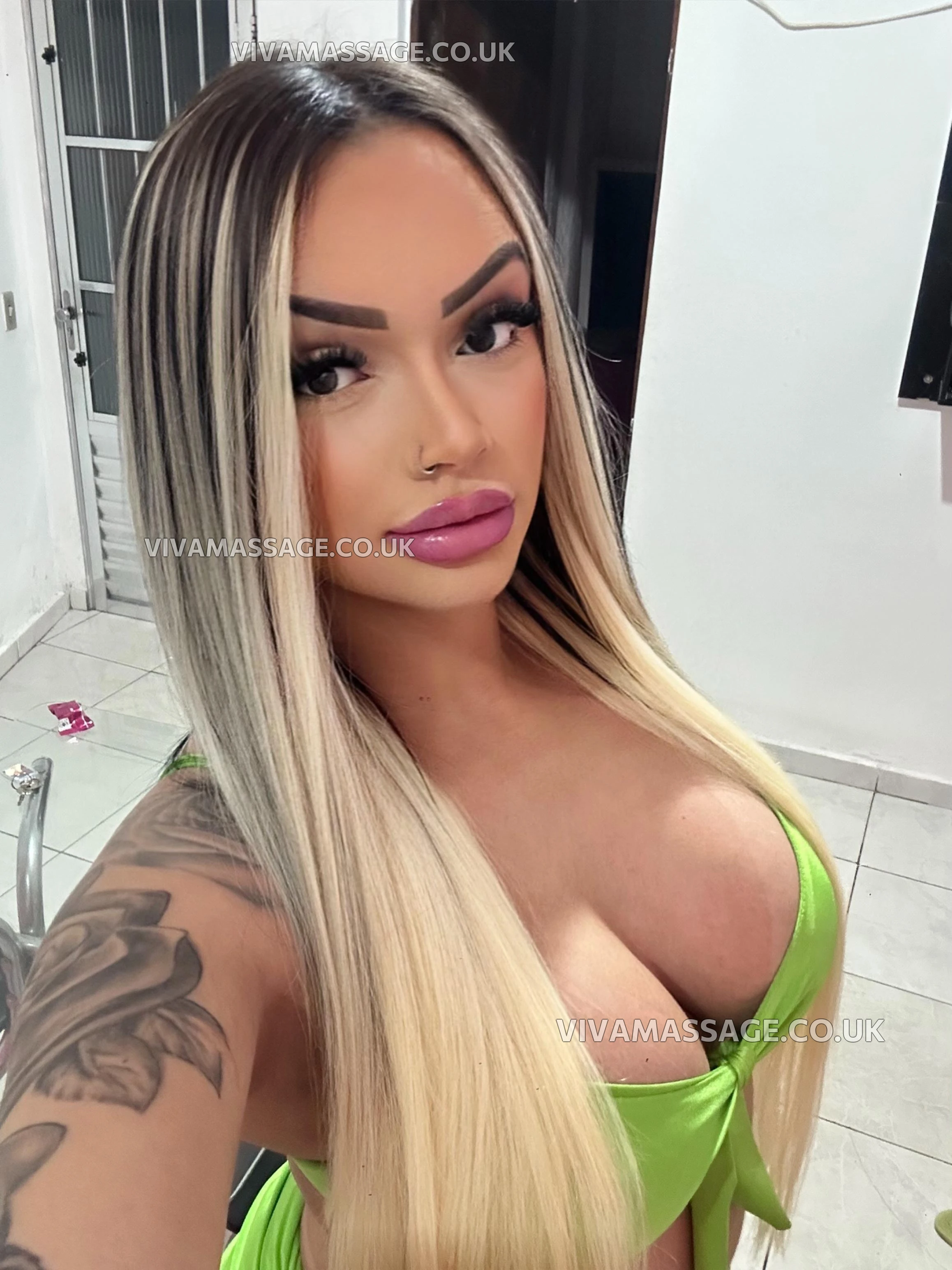 Photo 25 of GiovanaPartyGirl