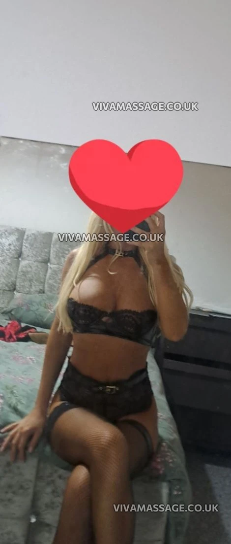 Photo 34 of MollySinn