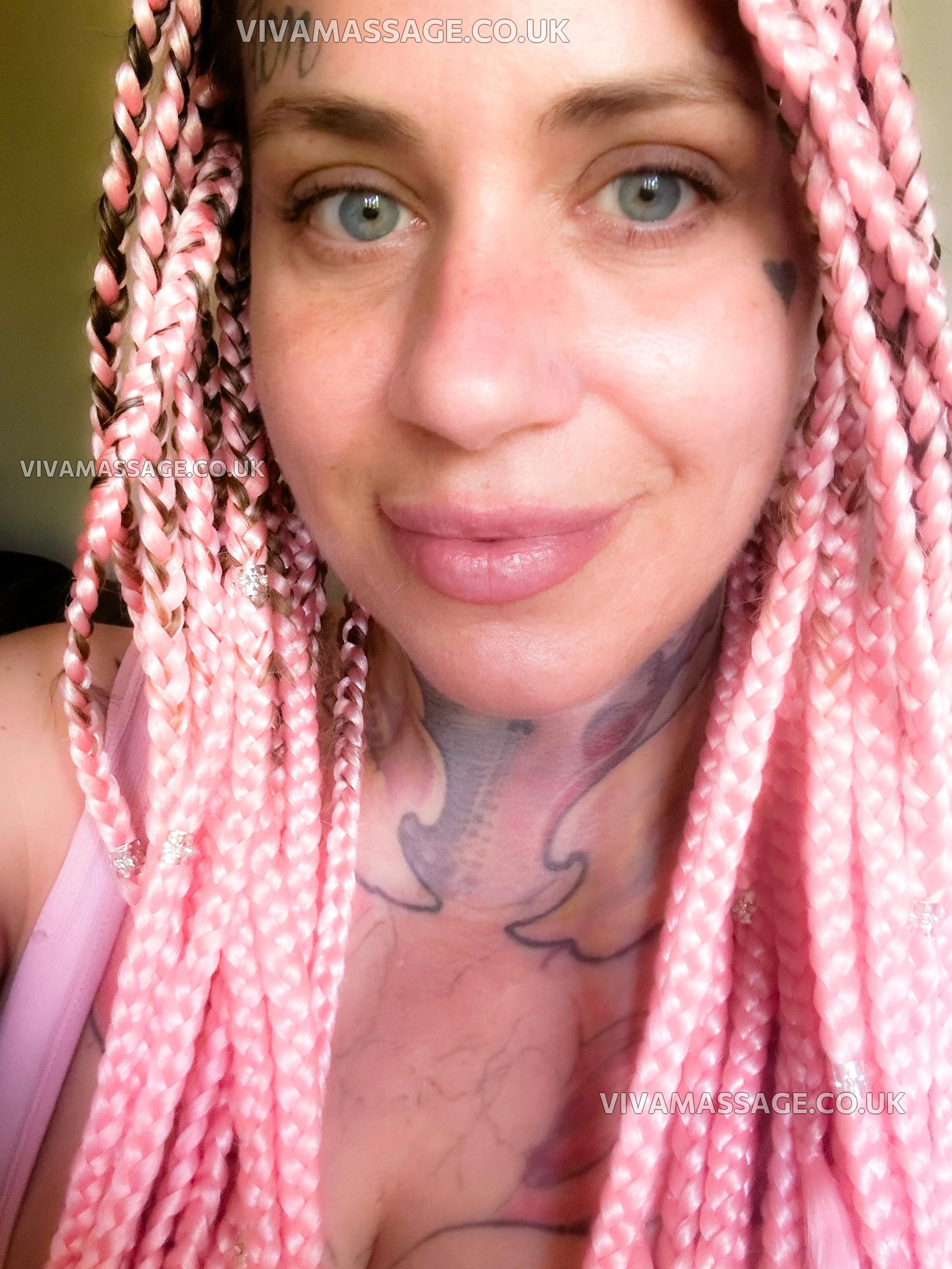 Photo 3 of ElectraPink